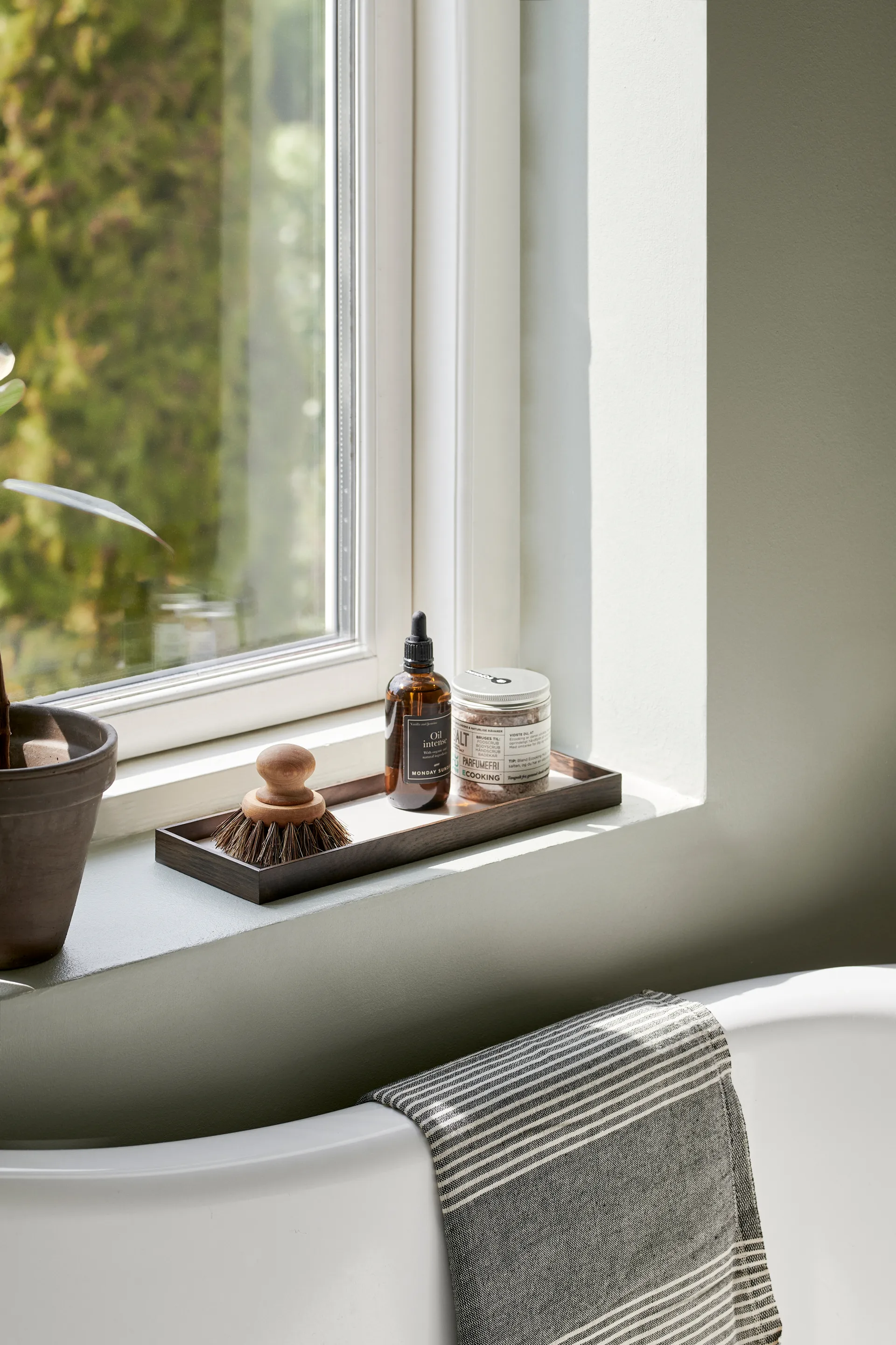 프레임 트레이 스몰 11x32.4 cm, Smoked oak-beige Gejst | 가이스트