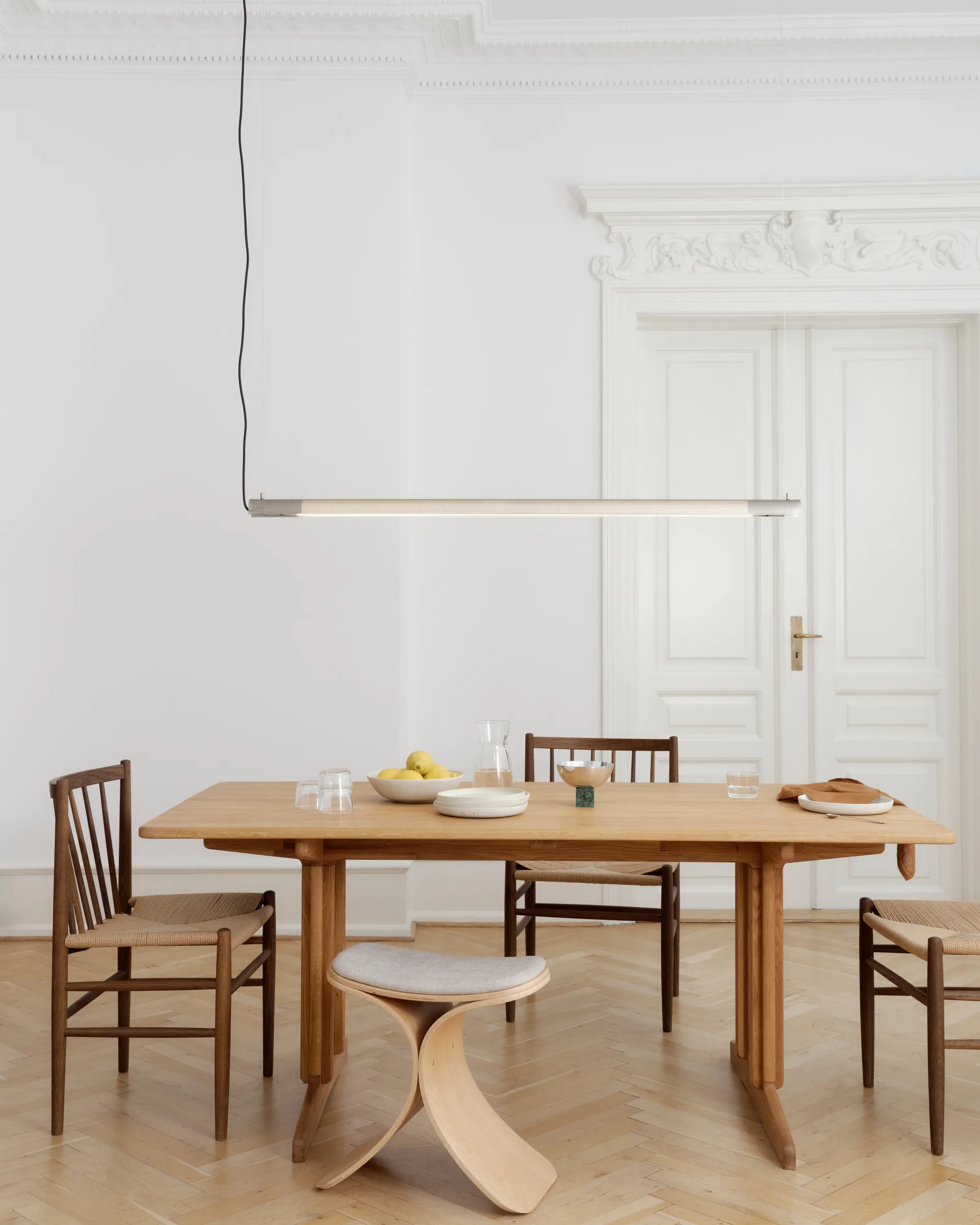 라덴트 펜던트 조명 롱 135 cm, Steel Gejst | 가이스트