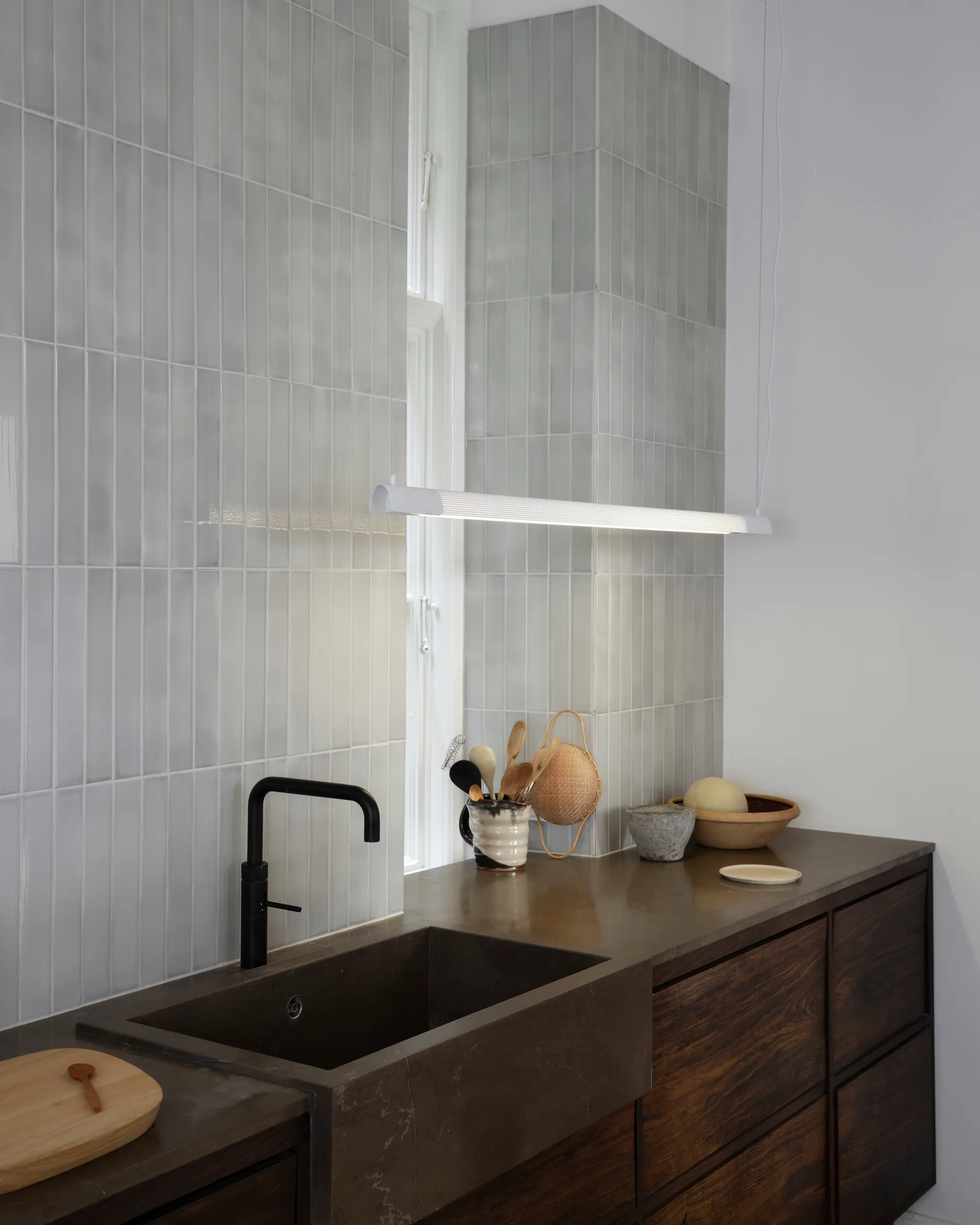 라덴트 펜던트 조명 롱 135 cm, White Gejst | 가이스트