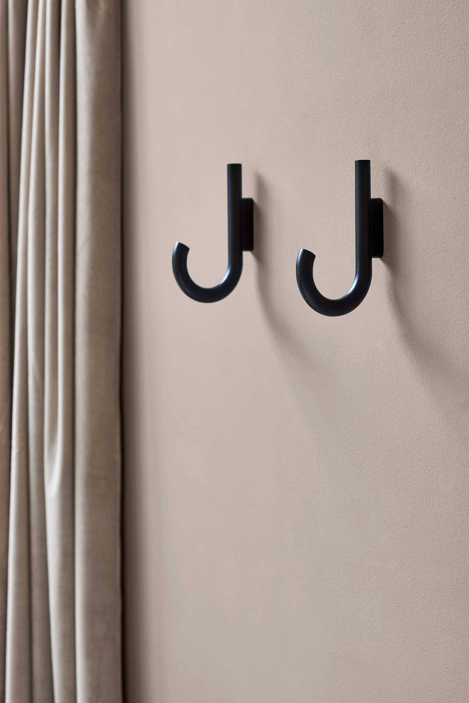 후크 후크 19 cm, Black stained oak-black Gejst | 가이스트