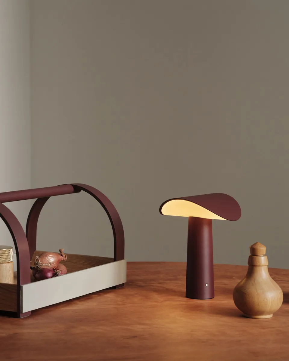 리움 무선 테이블 조명 22.5 cm, Burgundy Gejst | 가이스트