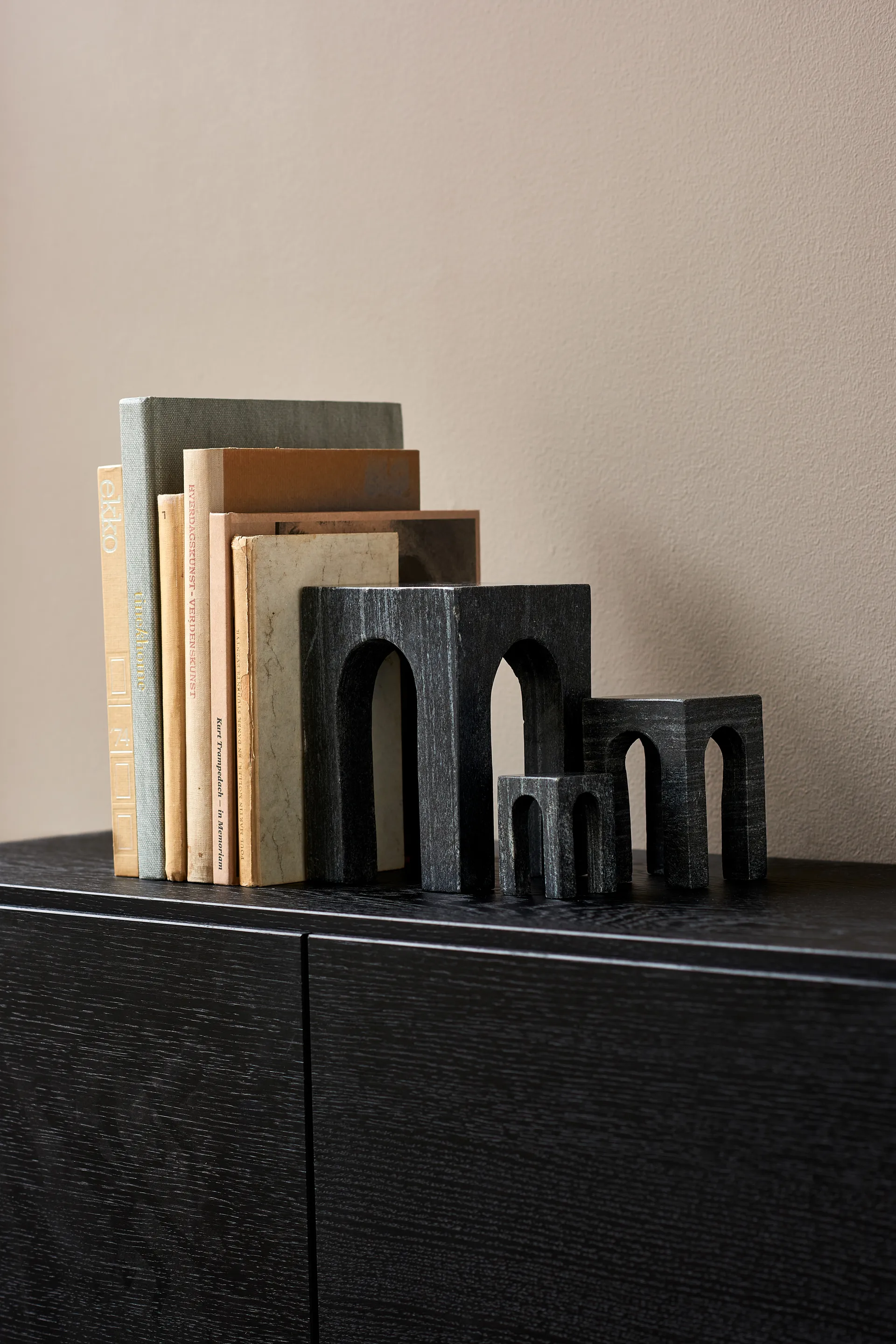 아르키스 북엔드 3 피스, Black Gejst | 가이스트