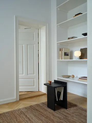 이스모 사이드 테이블 - Black ash - Gejst | 가이스트