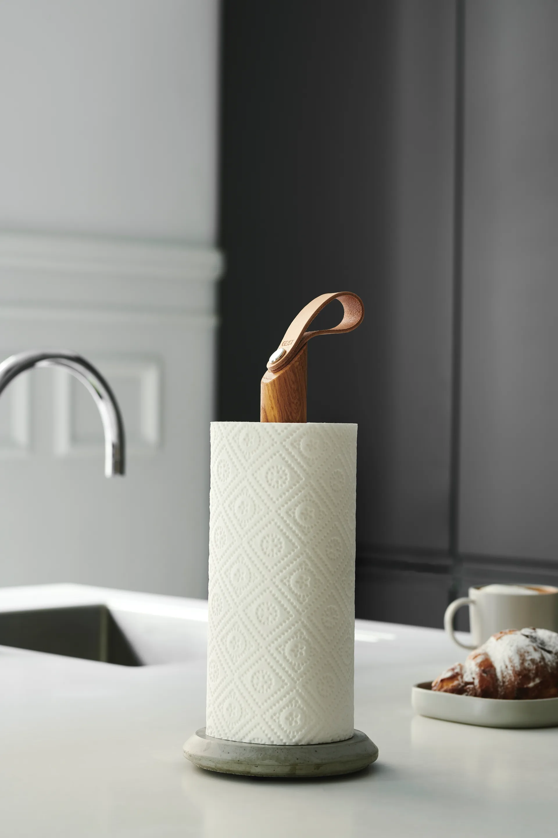 그랩 키친 페이퍼 홀더, Oak Gejst | 가이스트