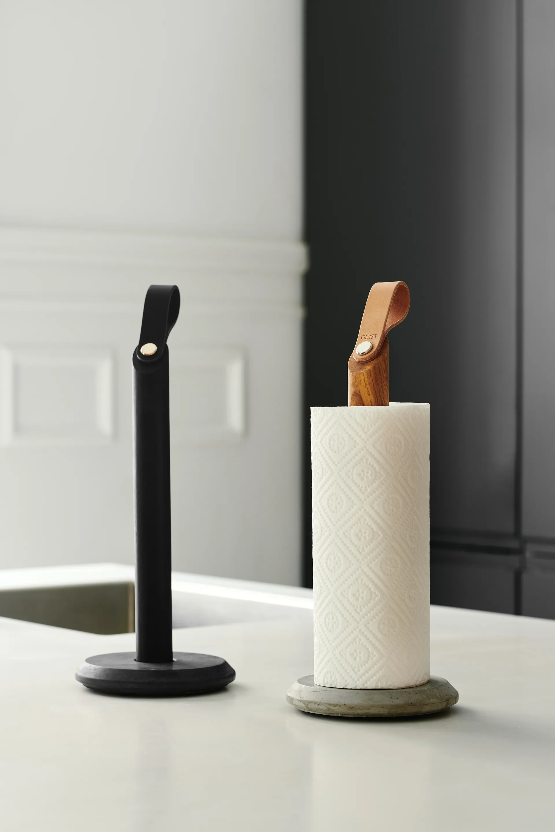 그랩 키친 페이퍼 홀더, Oak Gejst | 가이스트