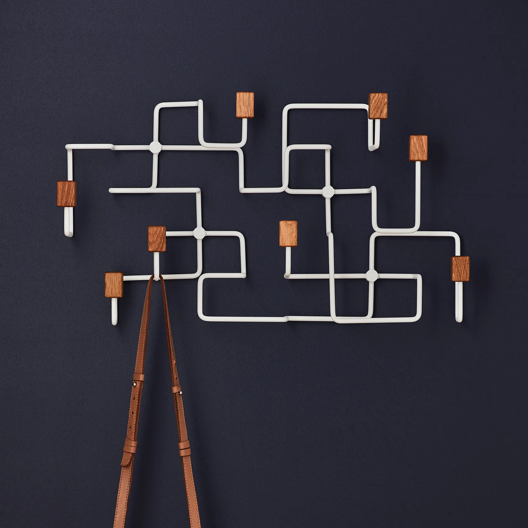 언더그라운드 행거, white-oak Gejst | 가이스트