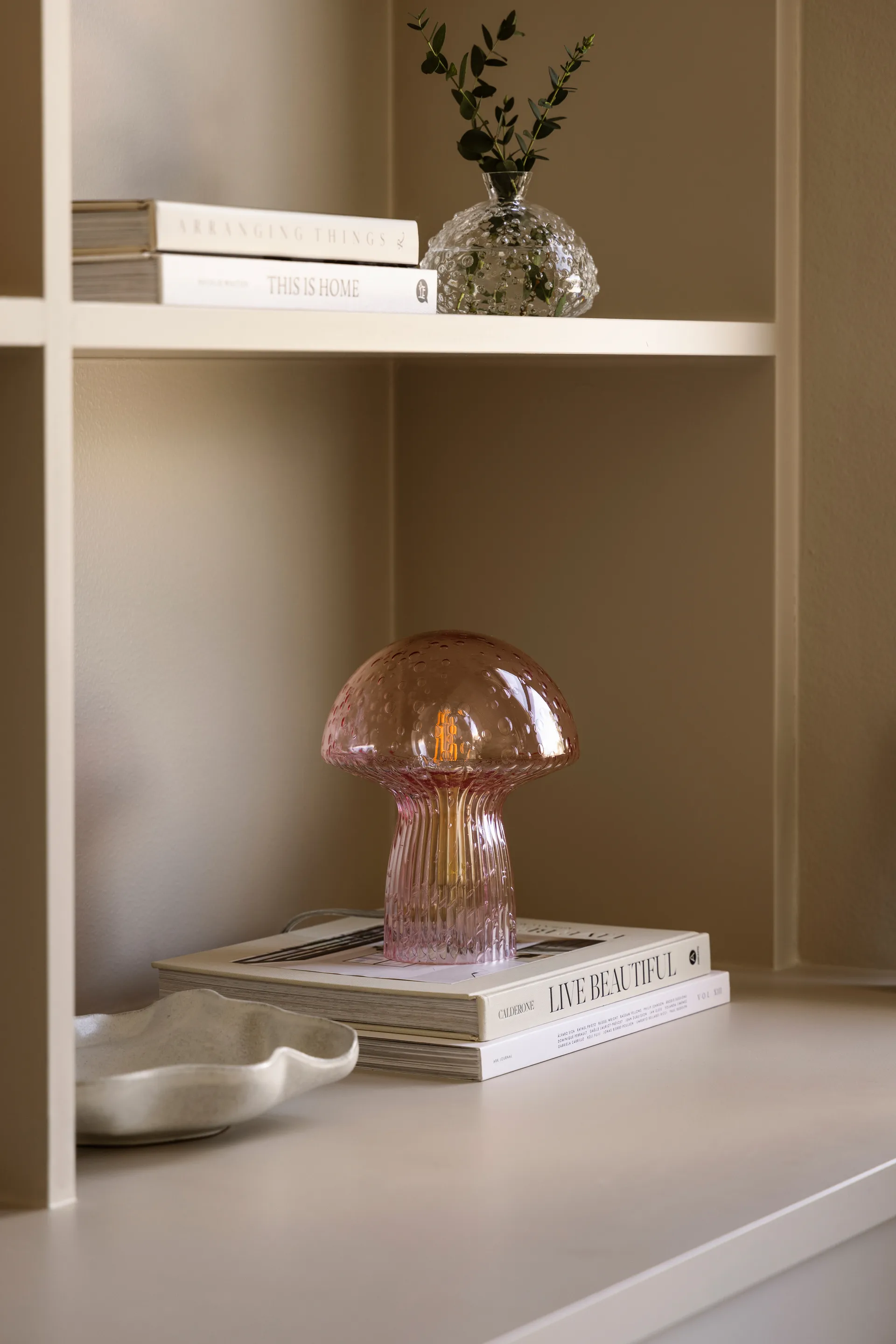 푼고 테이블 조명 스페셜 에디션 핑크, Ø16 cm, H:20 cm Globen Lighting | 글로벤라이팅