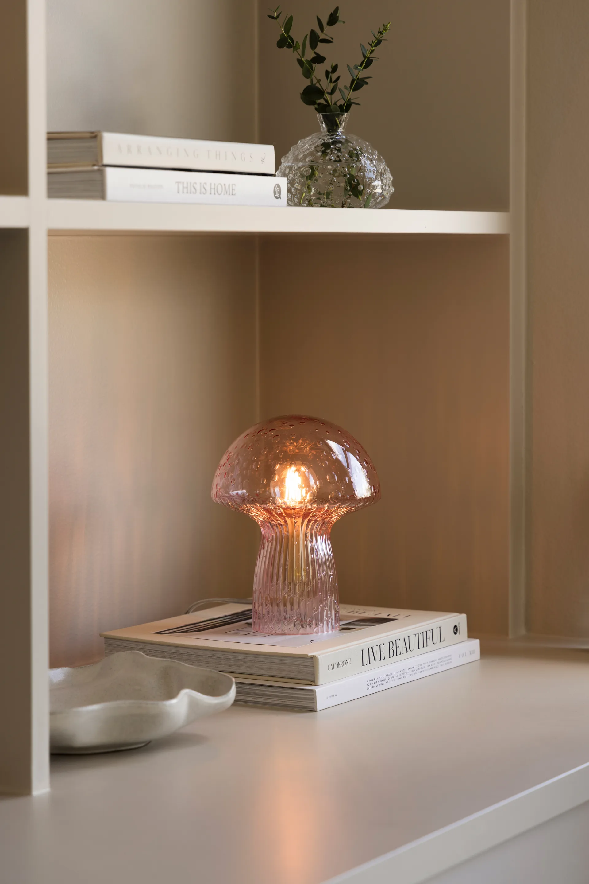 푼고 테이블 조명 스페셜 에디션 핑크, Ø16 cm, H:20 cm Globen Lighting | 글로벤라이팅