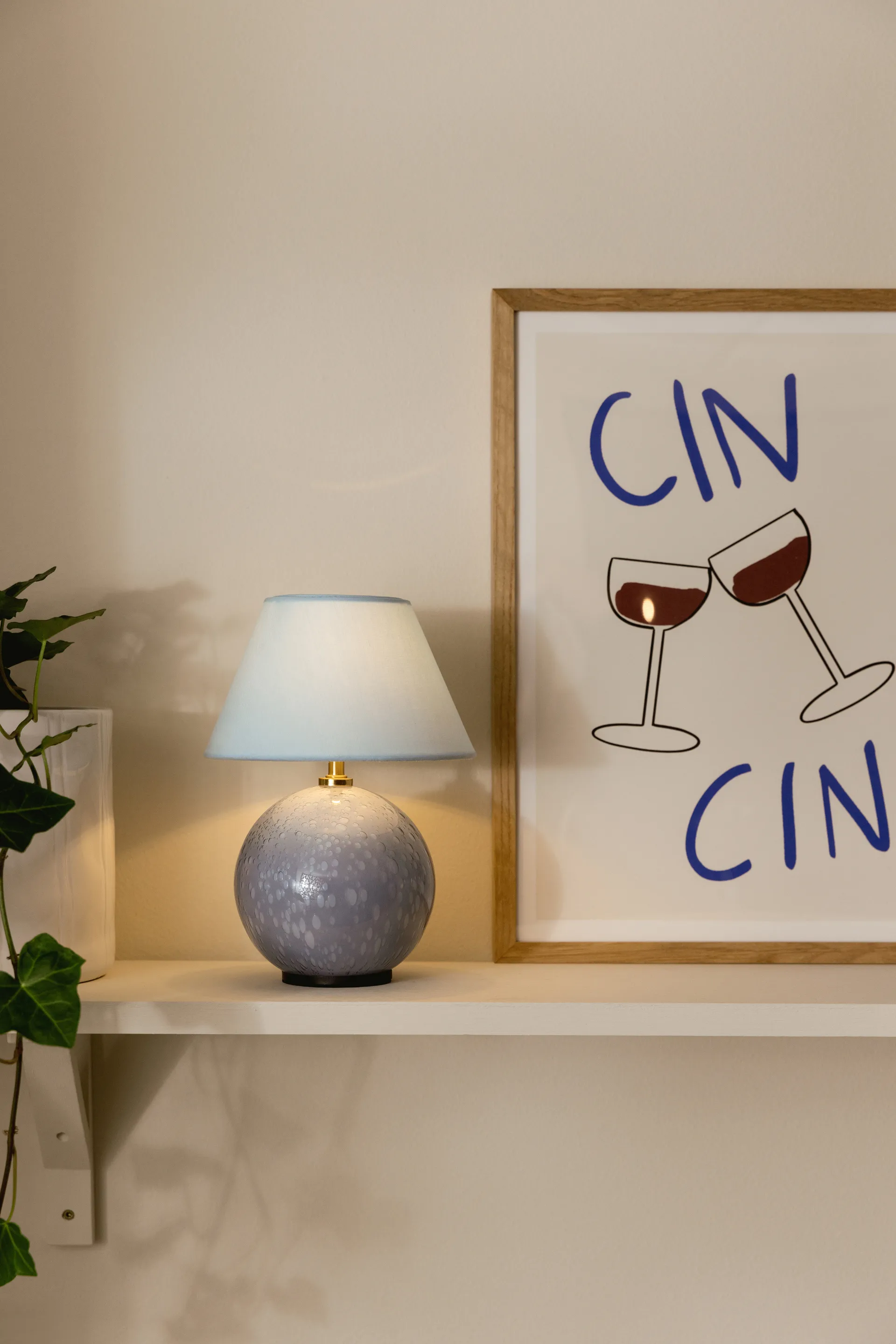 아이리스 16 포터블 테이블 램프, Dove blue Globen Lighting | 글로벤라이팅