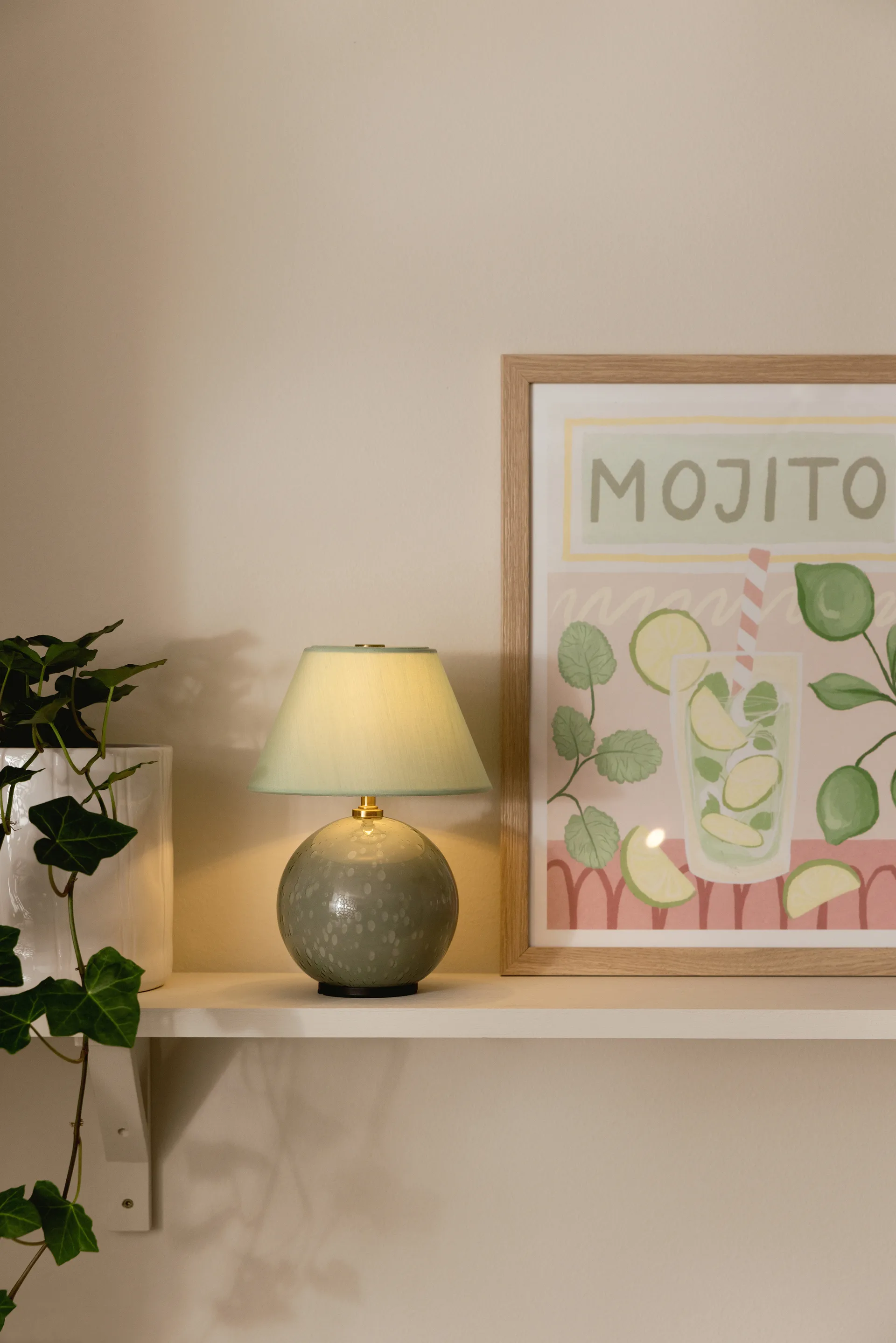 아이리스 16 포터블 테이블 램프, Green Globen Lighting | 글로벤라이팅