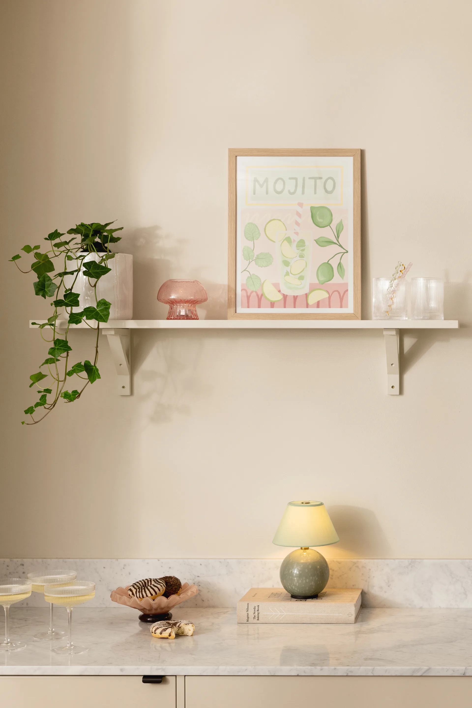 아이리스 16 포터블 테이블 램프, Green Globen Lighting | 글로벤라이팅