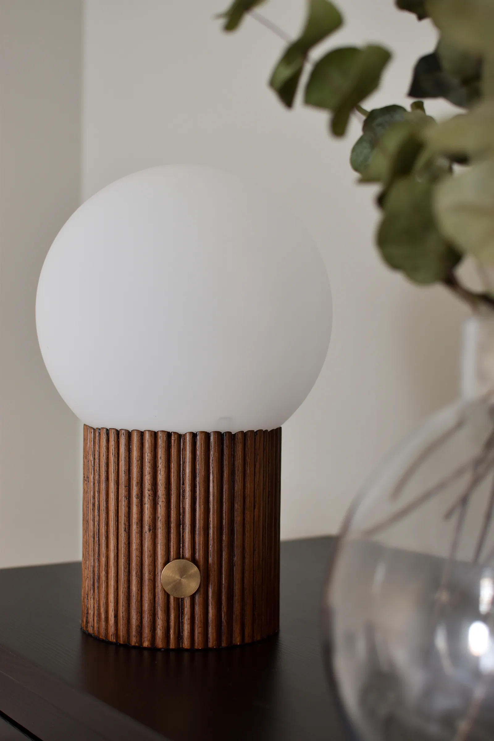 허블 테이블 조명 Ø22 cm, Walnut Globen Lighting | 글로벤라이팅