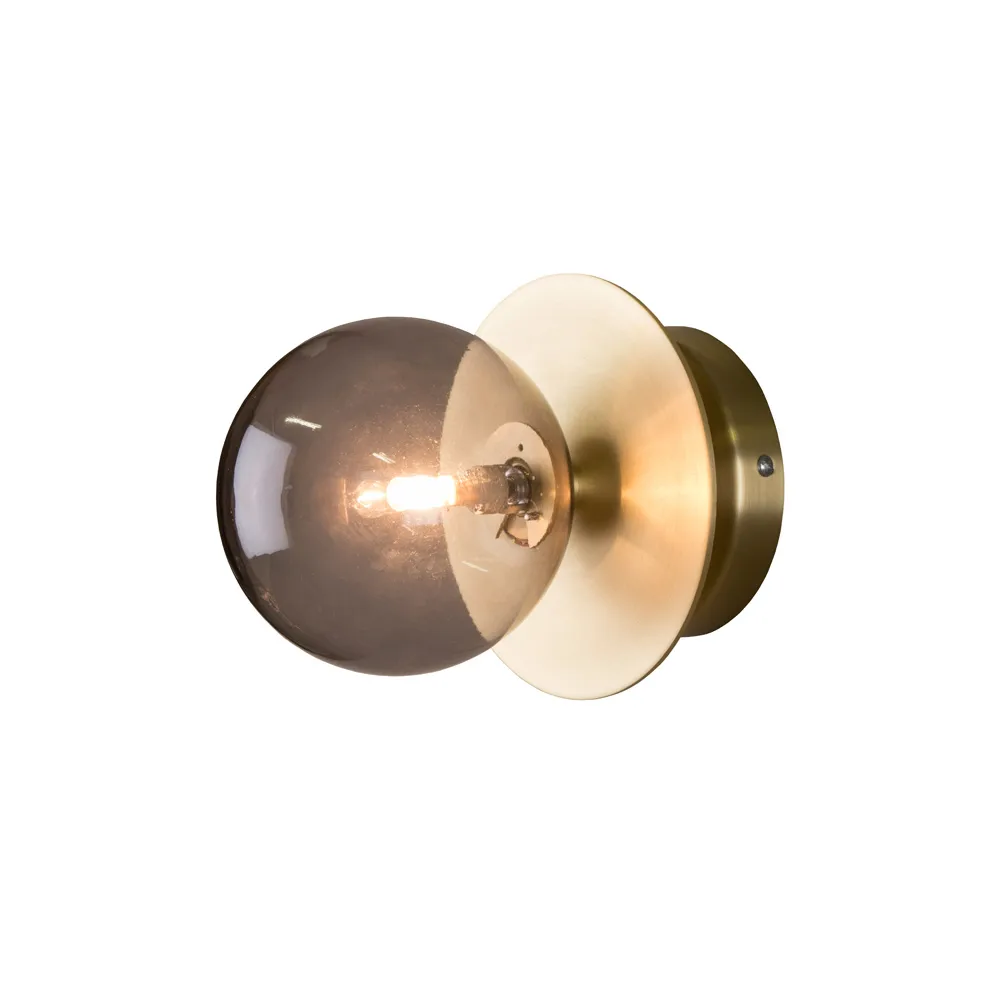 아트 데코 24 IP44 벽 조명, Smoke/brushed brass Globen Lighting | 글로벤라이팅