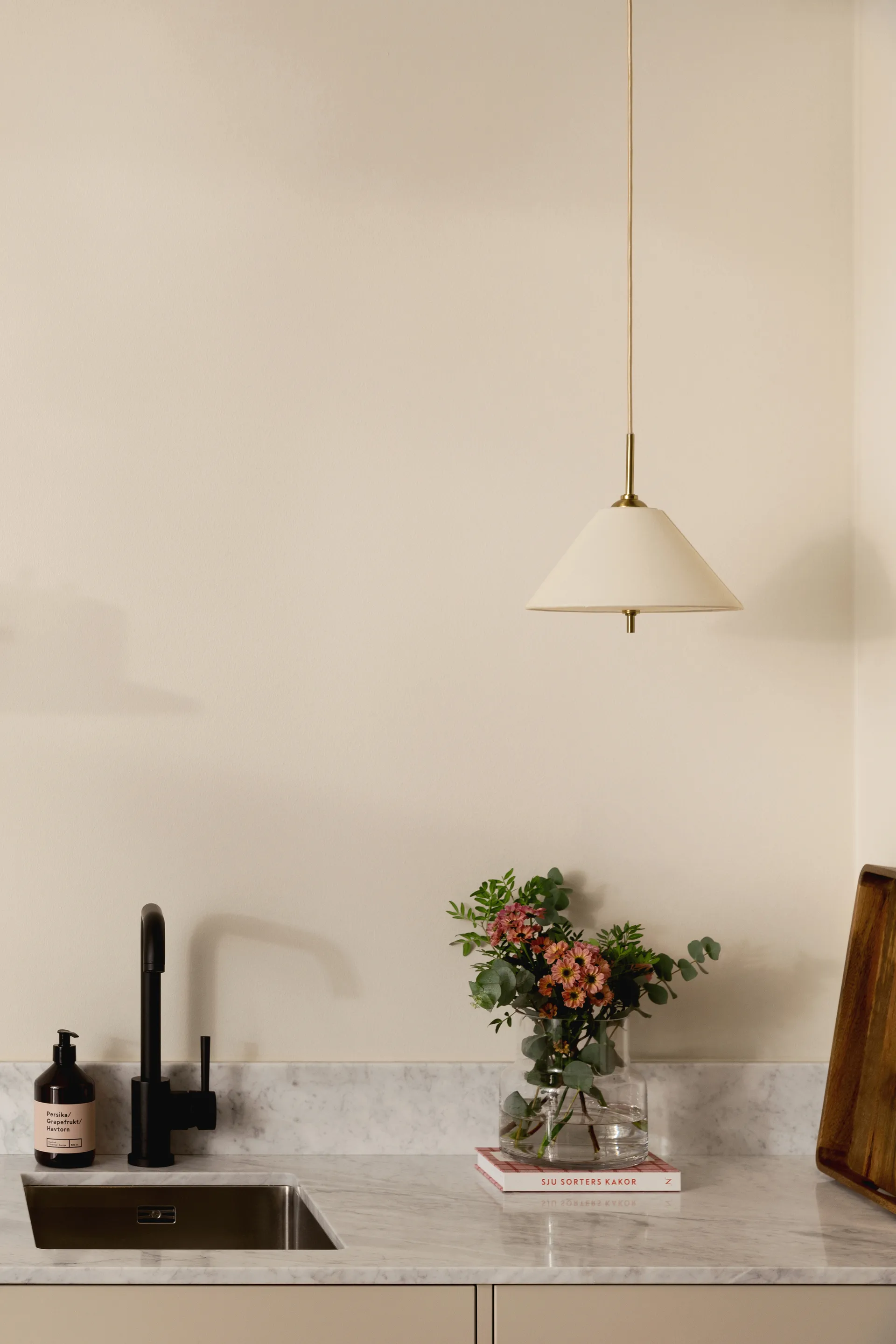 아이리스 펜던트 25, Cream Globen Lighting | 글로벤라이팅