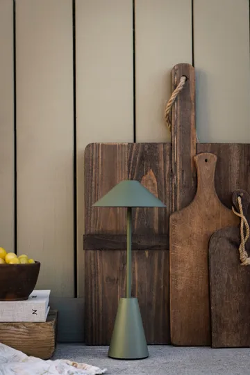 카네스 32 무선 테이블 조명 - Moss green - Globen Lighting | 글로벤라이팅