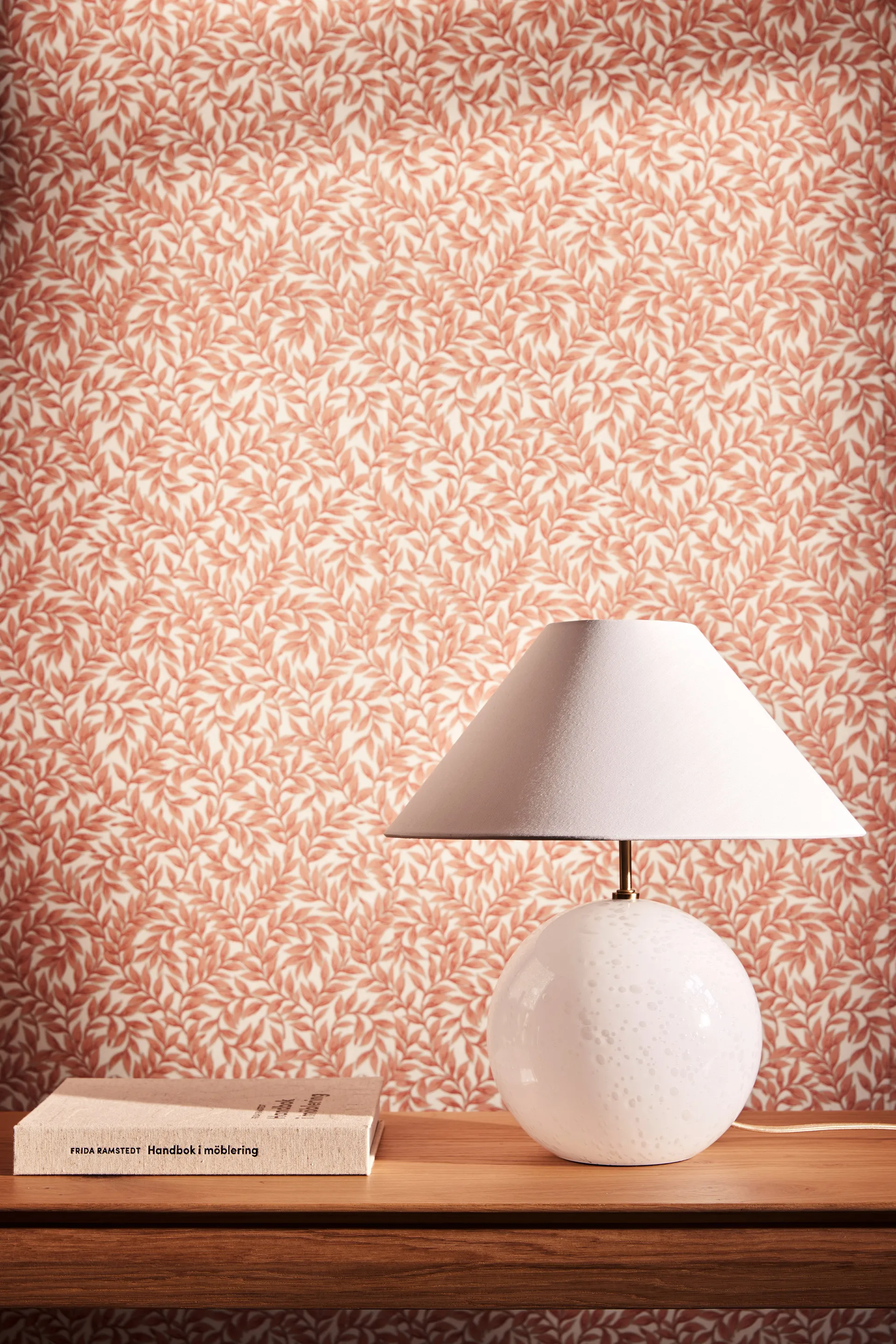 아이리스 35 테이블 조명 39 cm, White Globen Lighting | 글로벤라이팅