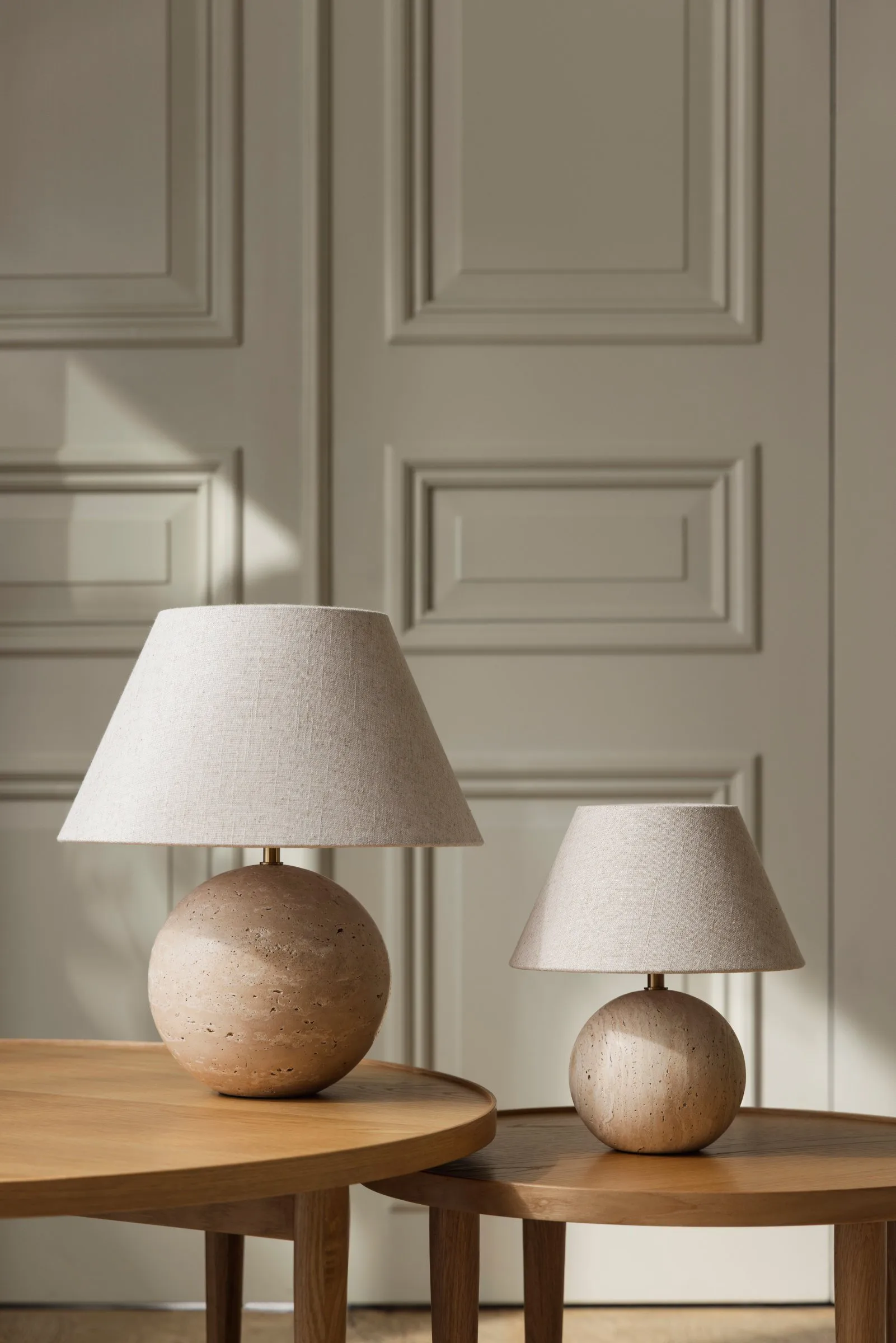 카스텔로 35 테이블 조명, Beige travertine Globen Lighting | 글로벤라이팅