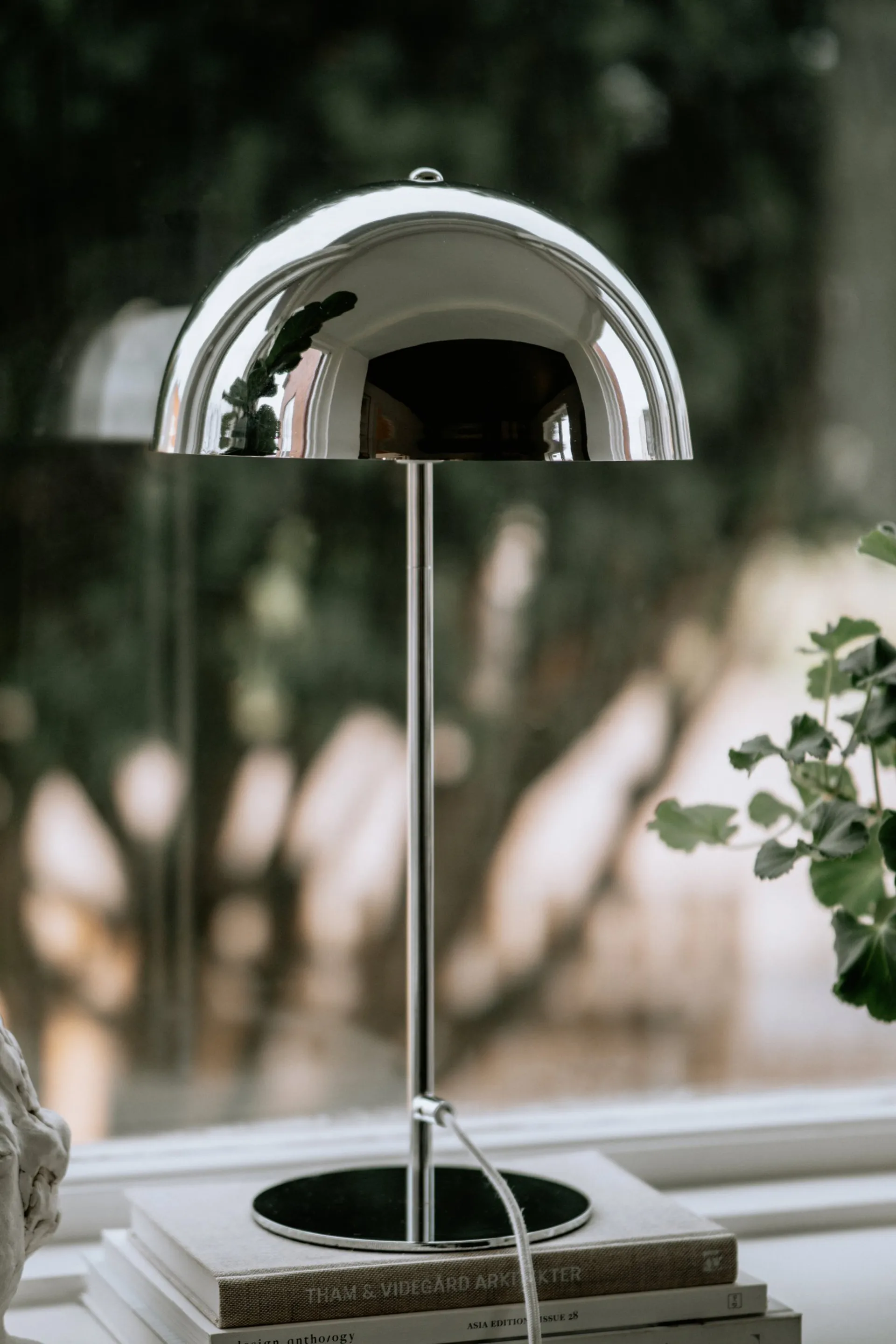 아이콘 테이블 조명 36 cm, Chrome Globen Lighting | 글로벤라이팅