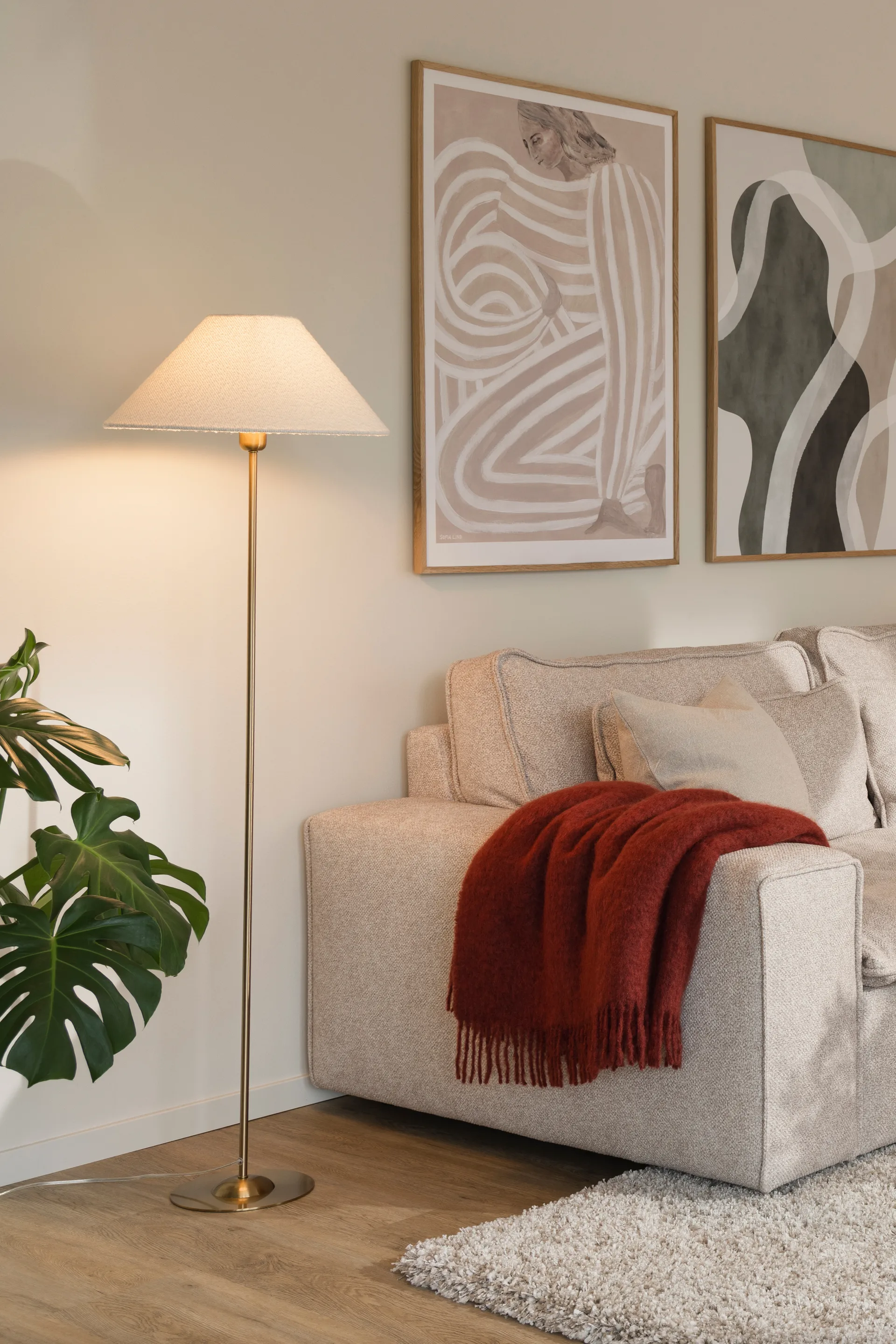 아이리스 45 램프쉐이드, Bouclé white Globen Lighting | 글로벤라이팅