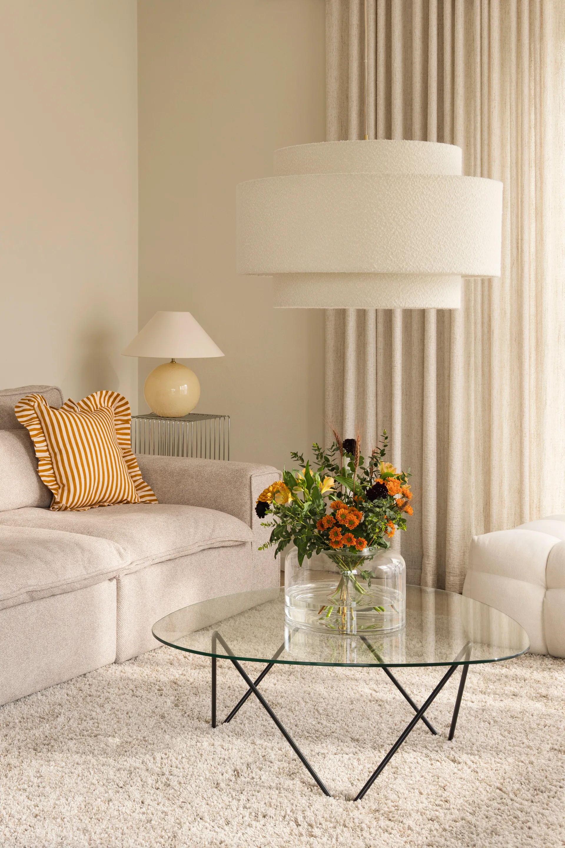 아이리스 45 테이블 조명, White Globen Lighting | 글로벤라이팅