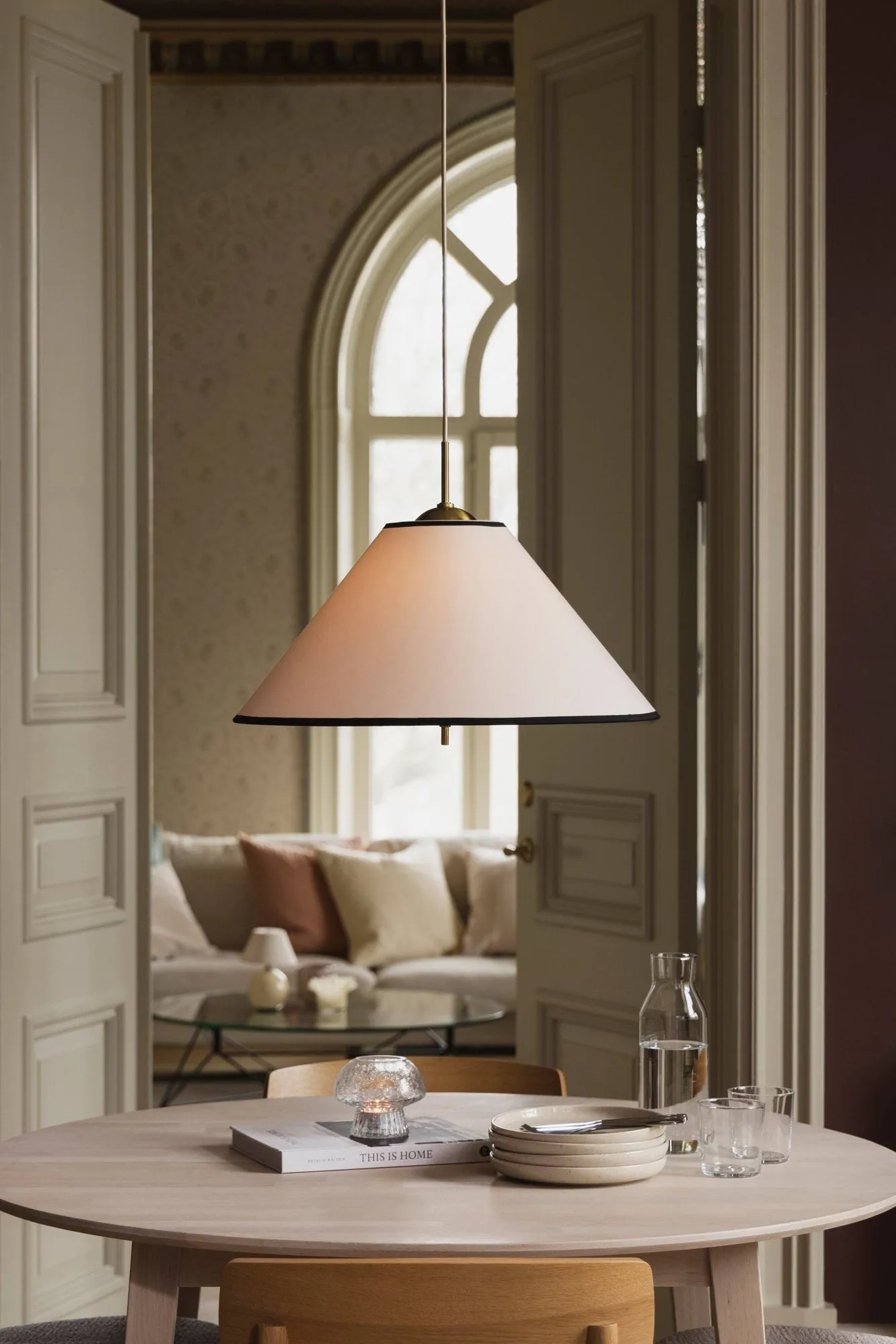 아이리스 펜던트 조명 50, Cream-black (white-gold-coloured) Globen Lighting | 글로벤라이팅