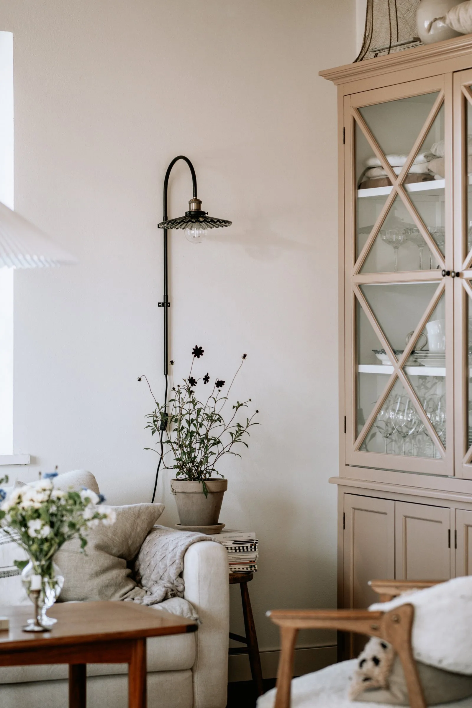 코블러 벽 조명 75 cm, Smoke Globen Lighting | 글로벤라이팅