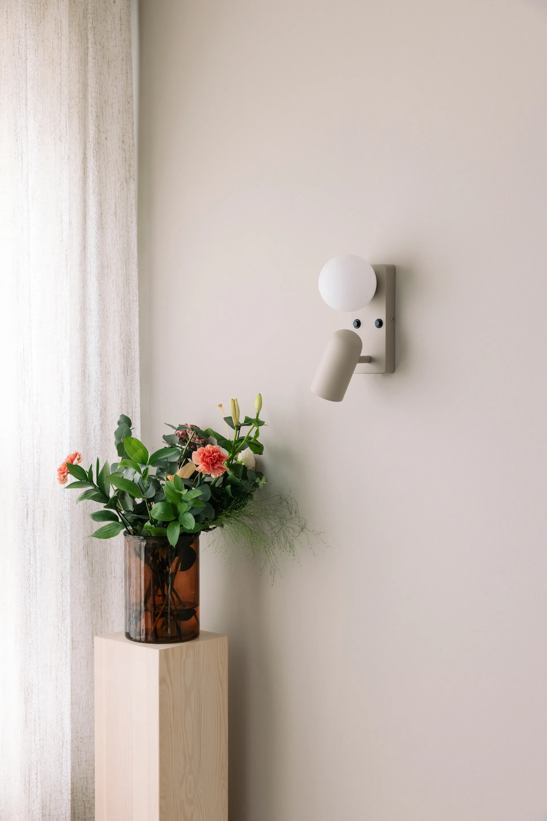 도피오 벽 조명, Beige Globen Lighting | 글로벤라이팅