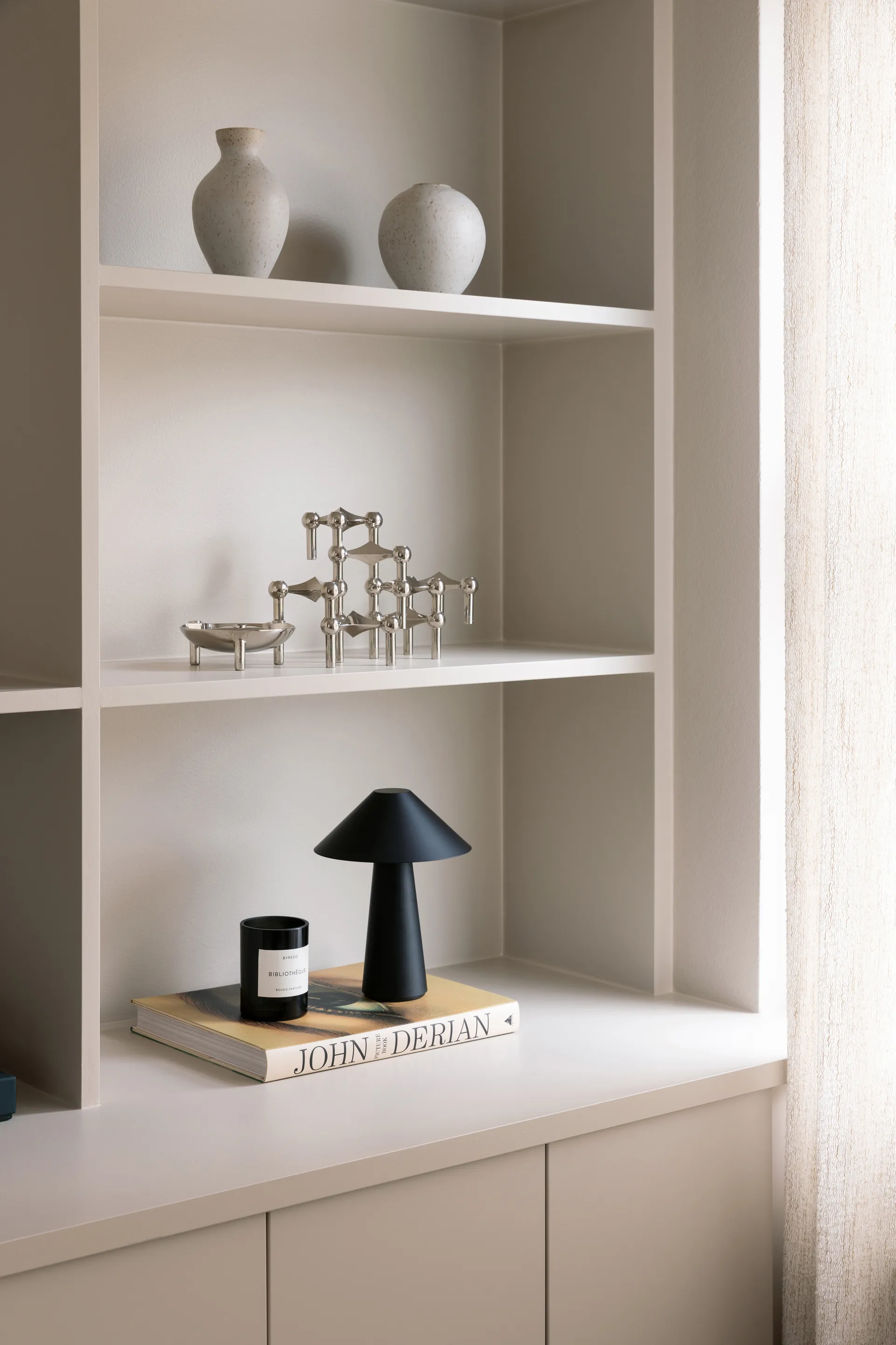 카네스 휴대용 테이블 조명, Black Globen Lighting | 글로벤라이팅