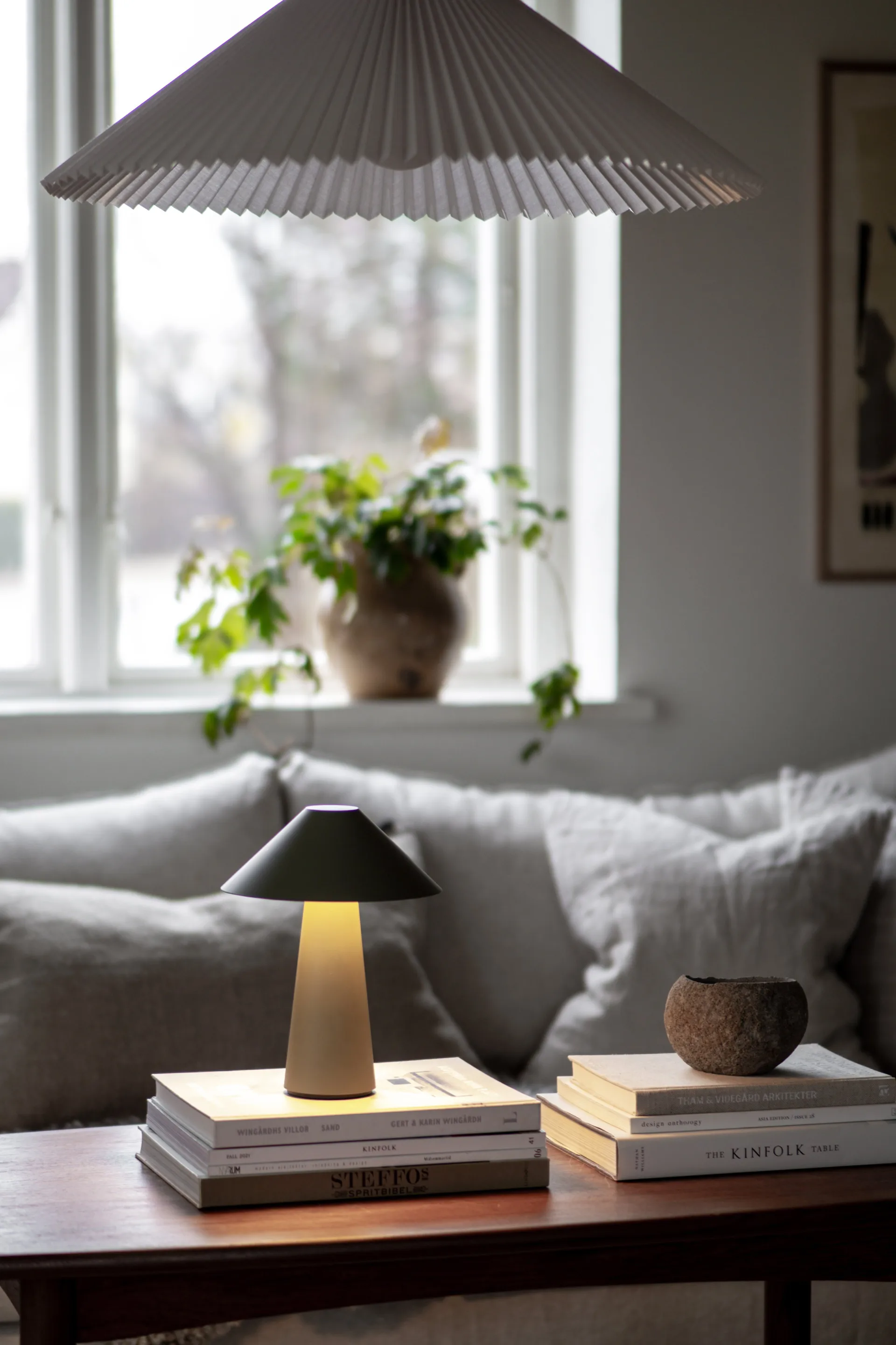 카네스 휴대용 테이블 조명, Green Globen Lighting | 글로벤라이팅