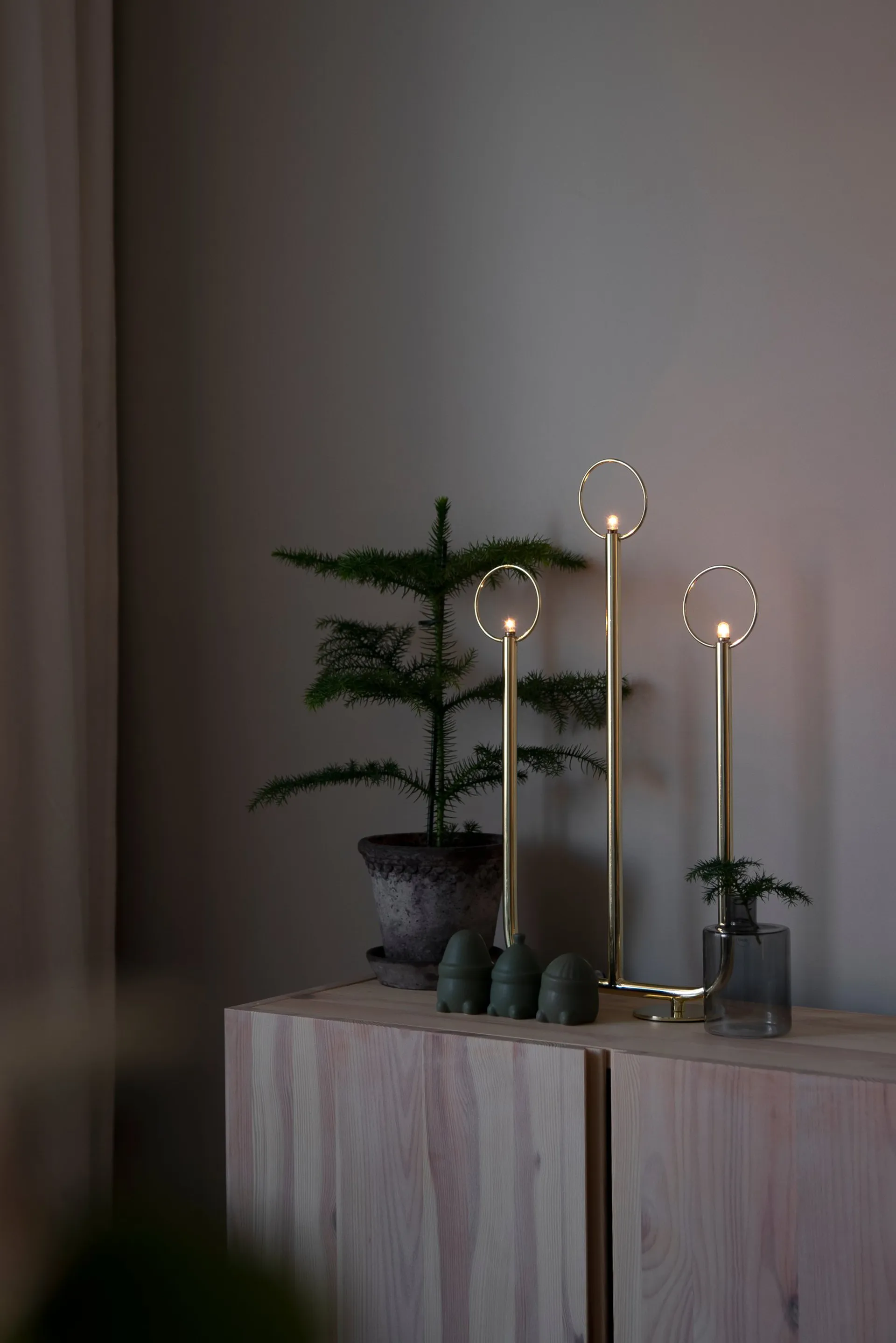 Natale 3 대림절 캔들 홀더, Brass Globen Lighting | 글로벤라이팅