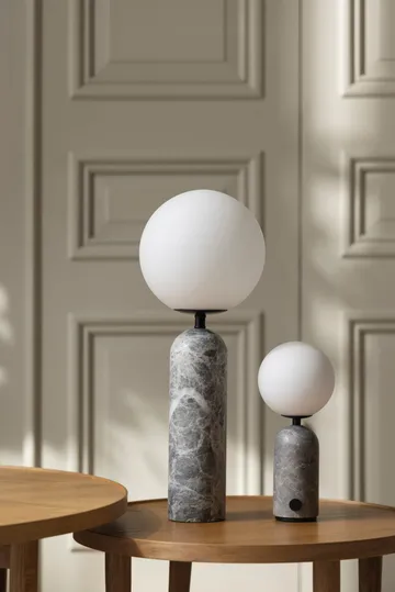 Torrano 무선 테이블 조명 - 그레이 대리석, 27,5 cm - Globen Lighting | 글로벤라이팅