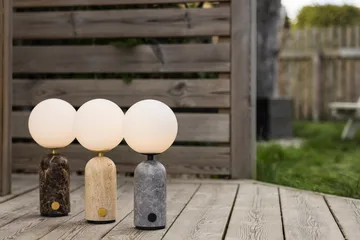 Torrano 무선 테이블 조명 - Beige travertine, 27,5 cm - Globen Lighting | 글로벤라이팅