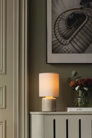 플로리안 테이블 조명 - White bouclé/beige, Ø20x39 cm - Globen Lighting | 글로벤라이팅