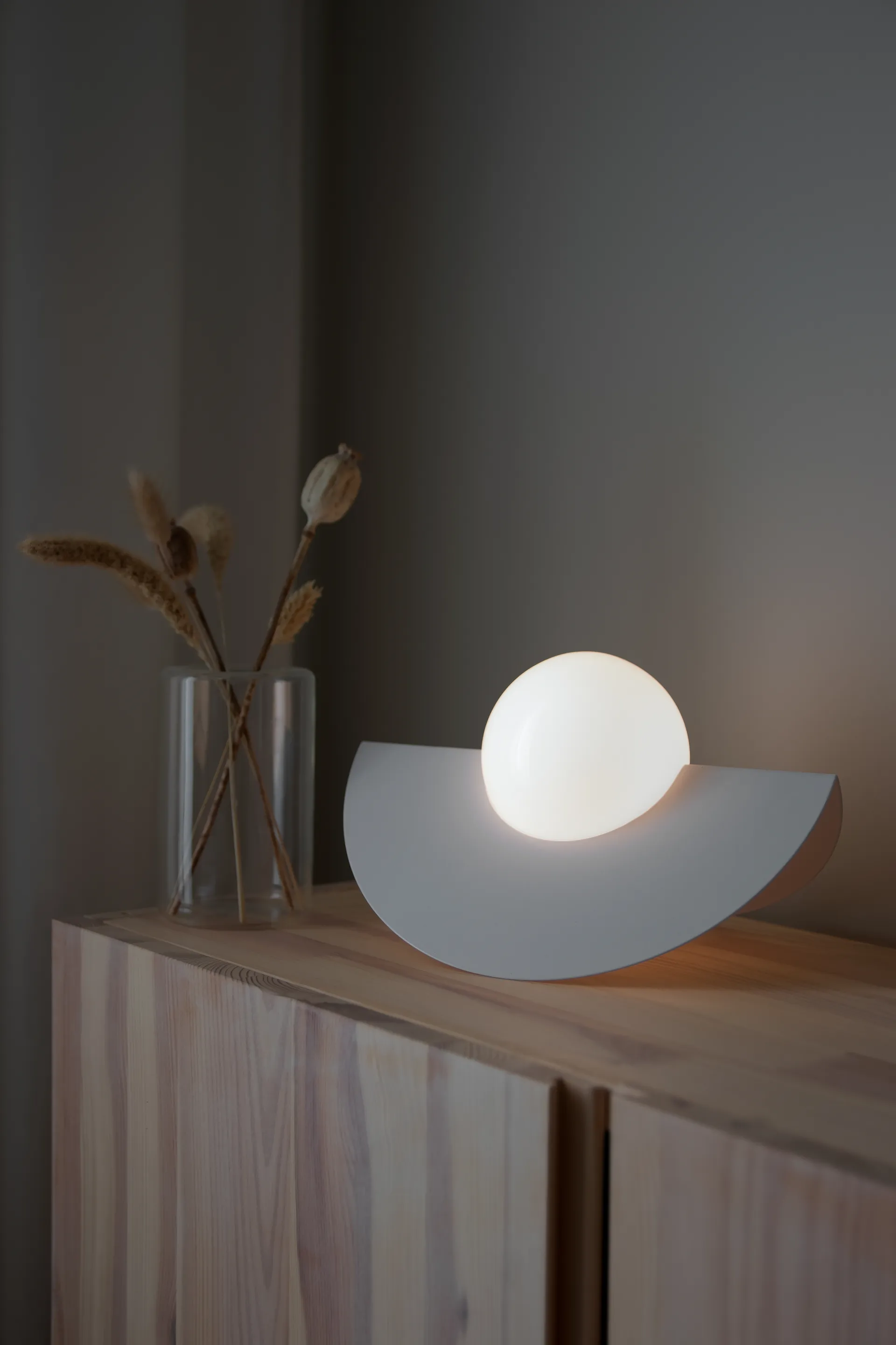 로차 테이블 조명, White Globen Lighting | 글로벤라이팅