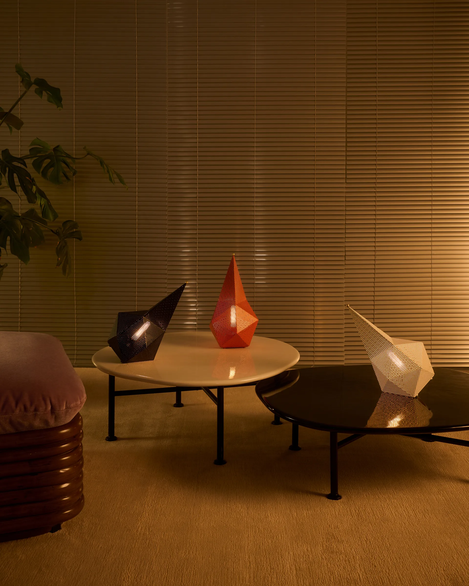 Bagdad 무선 조명, International orange GUBI | 구비