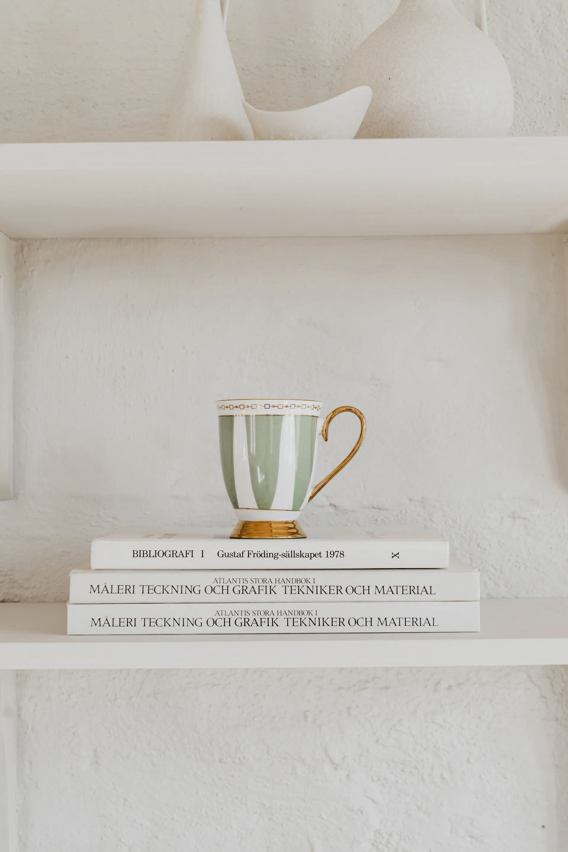 스트라이프 세이지 머그, 28 cl Hilke Collection | 힐케 콜렉션