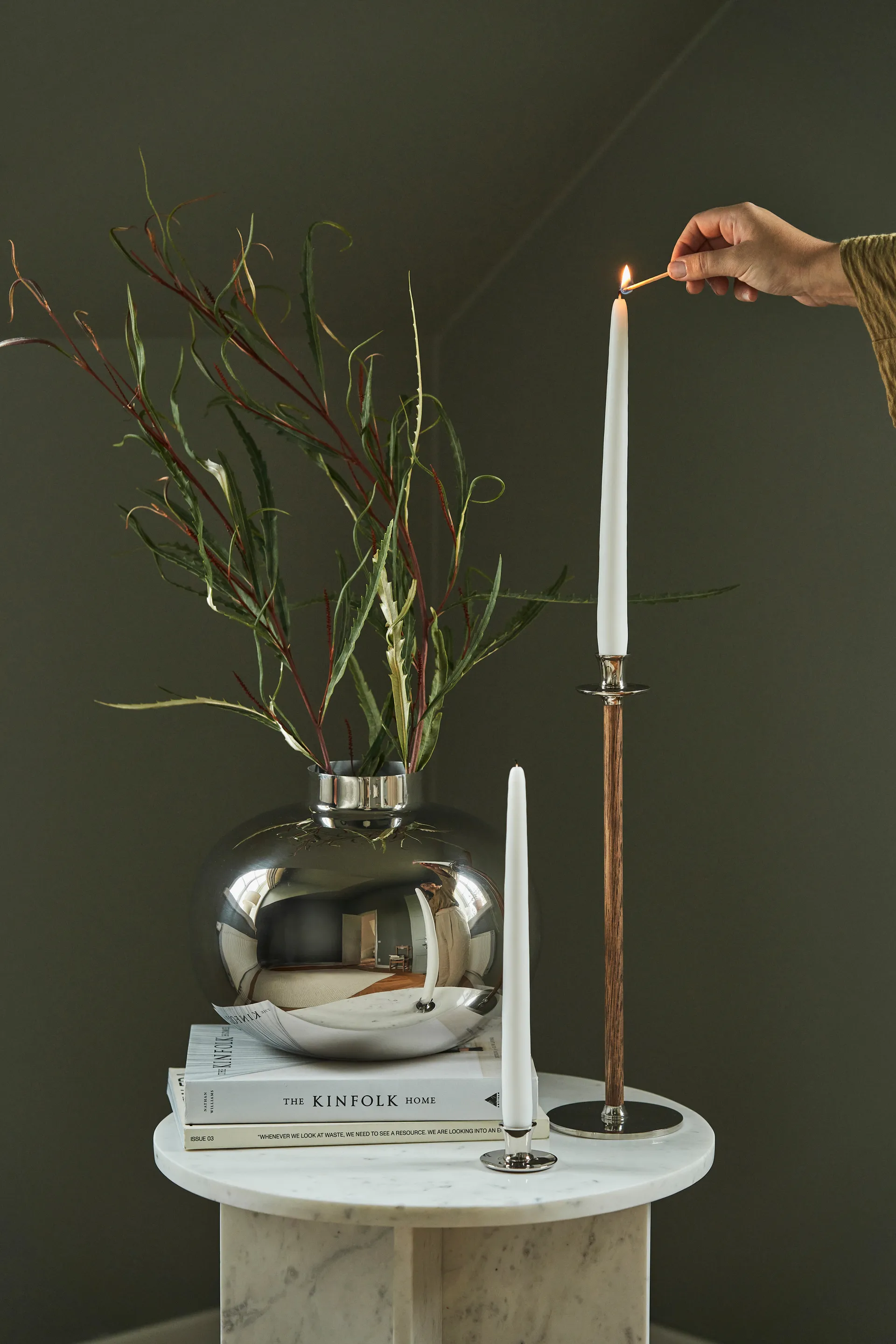 아미코 화병 Ø29 cm, Nickel-plated brass Hilke Collection | 힐케 콜렉션