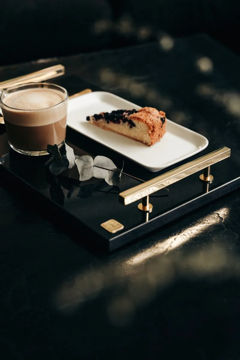 힐케 콜렉션 트레이 40.5x25.5 cm, Granite-solid brass Hilke Collection | 힐케 콜렉션