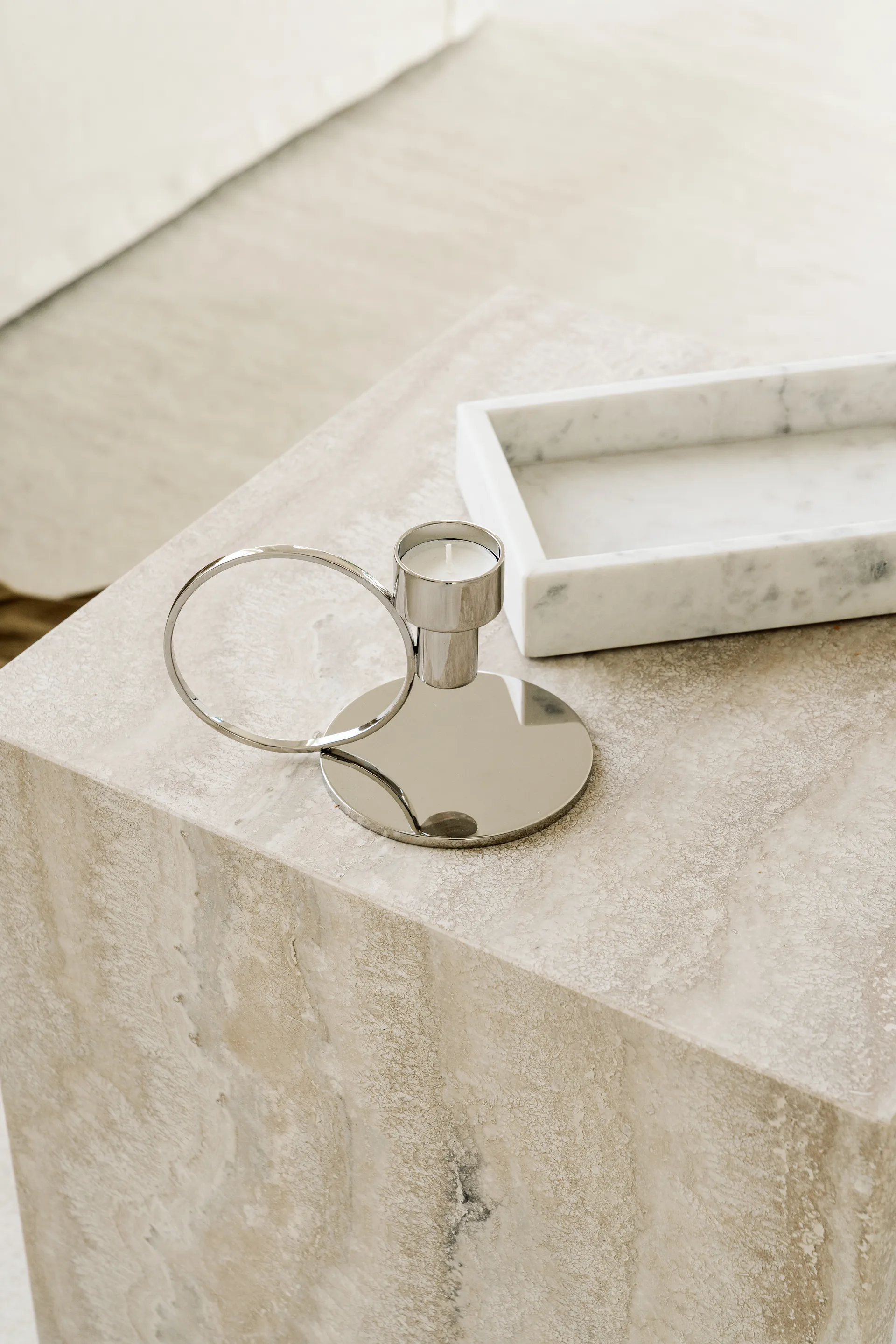 인시에메 캔들스틱, Nickel-plated brass Hilke Collection | 힐케 콜렉션