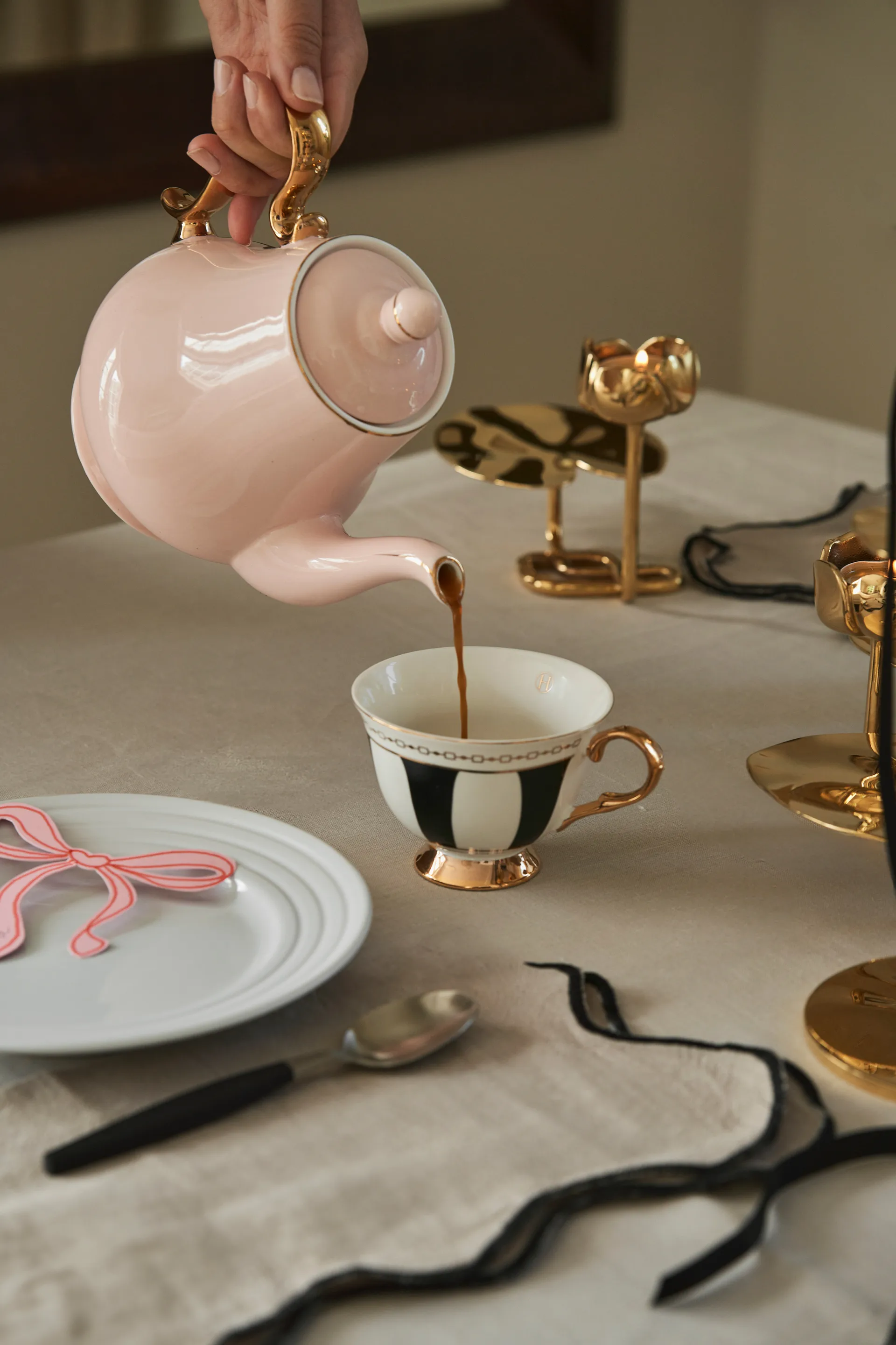 Strisce 네로 컵 & 소서, 22 cl Hilke Collection | 힐케 콜렉션