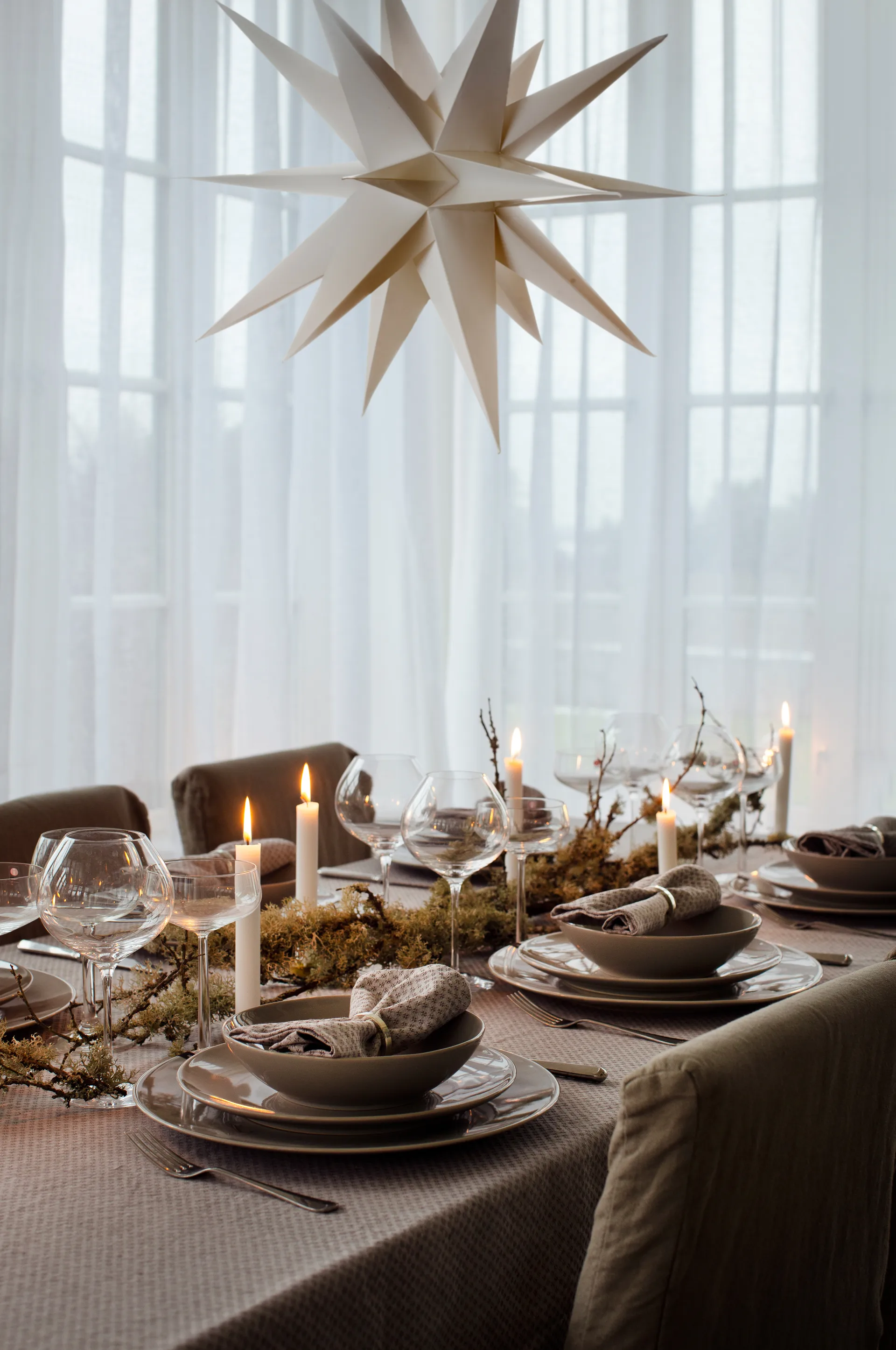 쥴리아 테이블클로스 145x250 cm, pewter (grey) Himla | 힘라