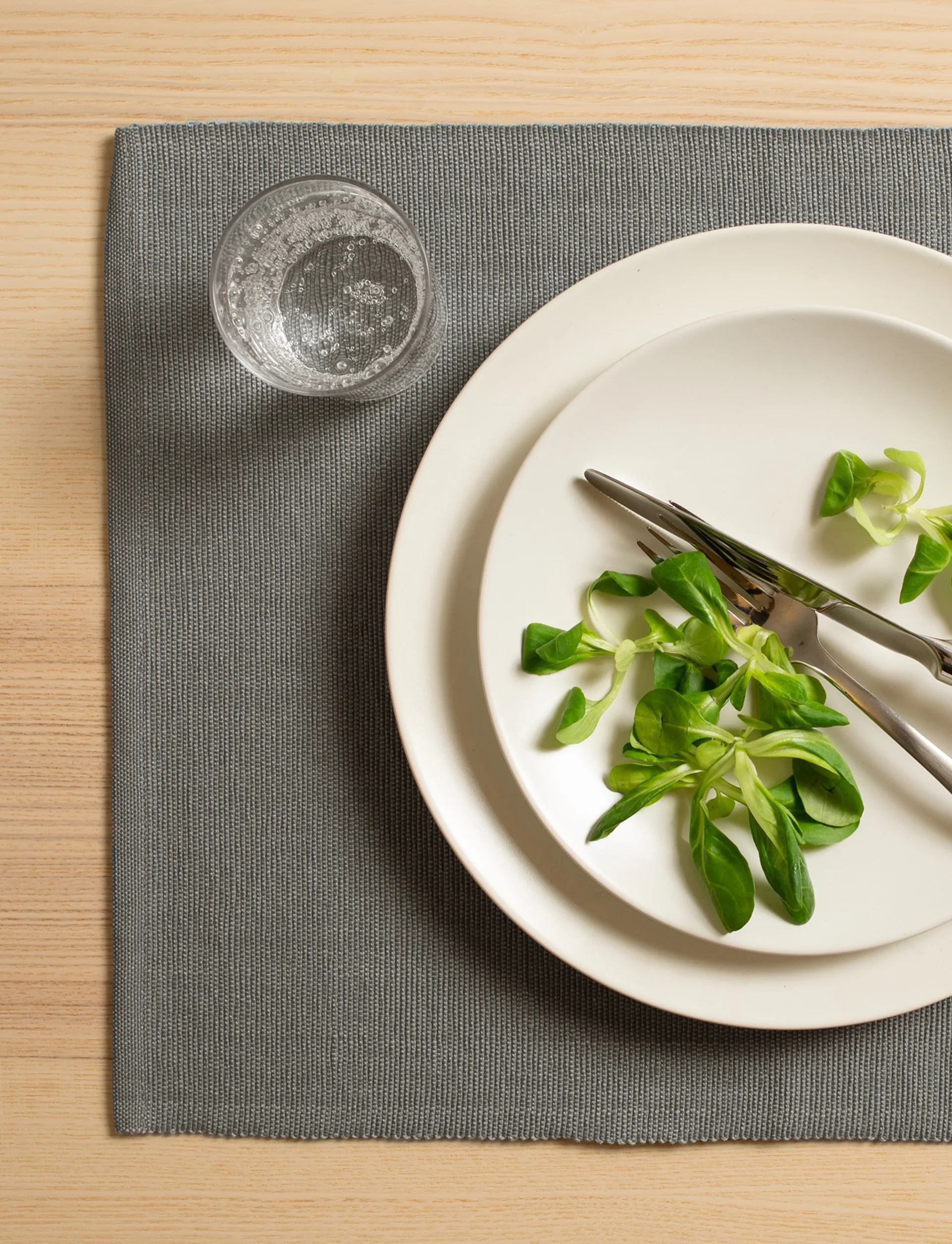 비스트로 플레이스매트 36x47 cm 2개 세트, Charcoal Himla | 힘라