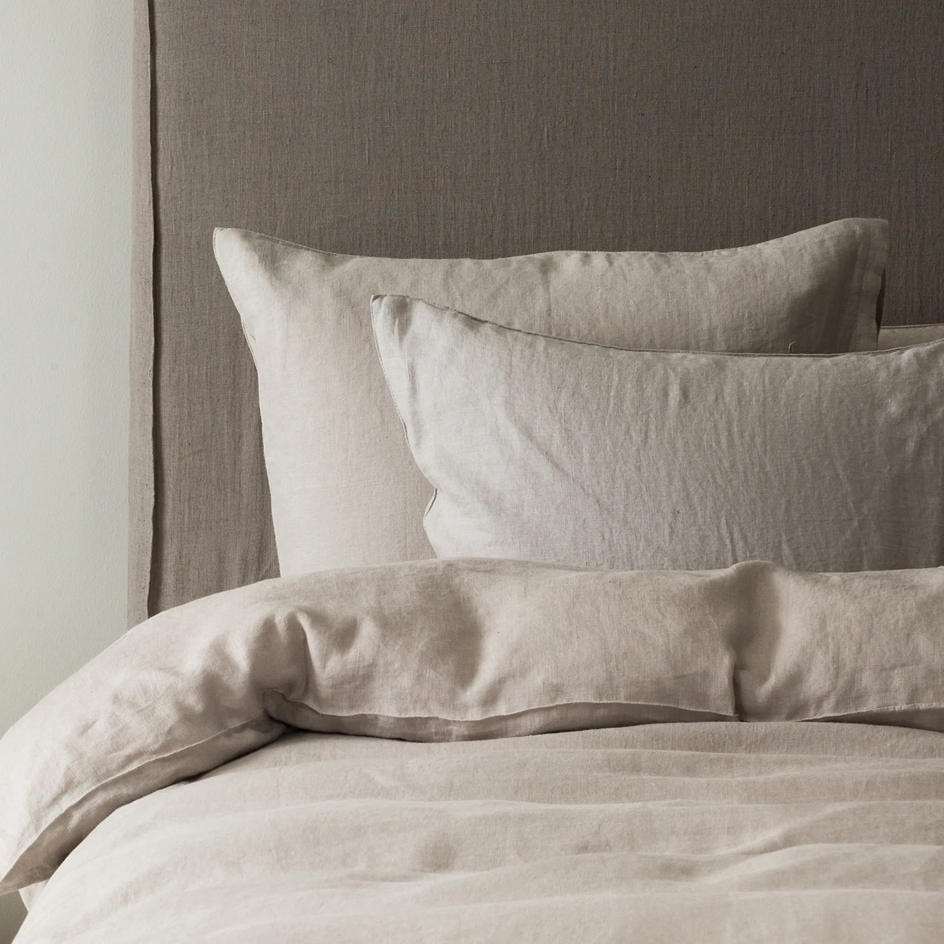 선샤인 베개 커버, ash Himla | 힘라