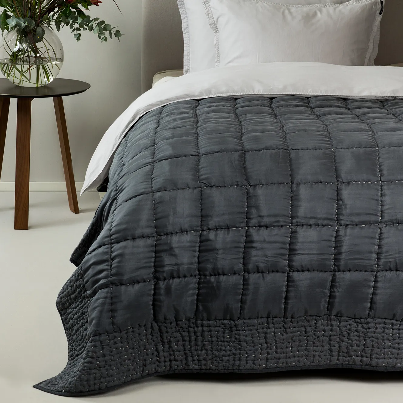 Delia 배드스트레드 anthracite, 160x240 cm Himla | 힘라