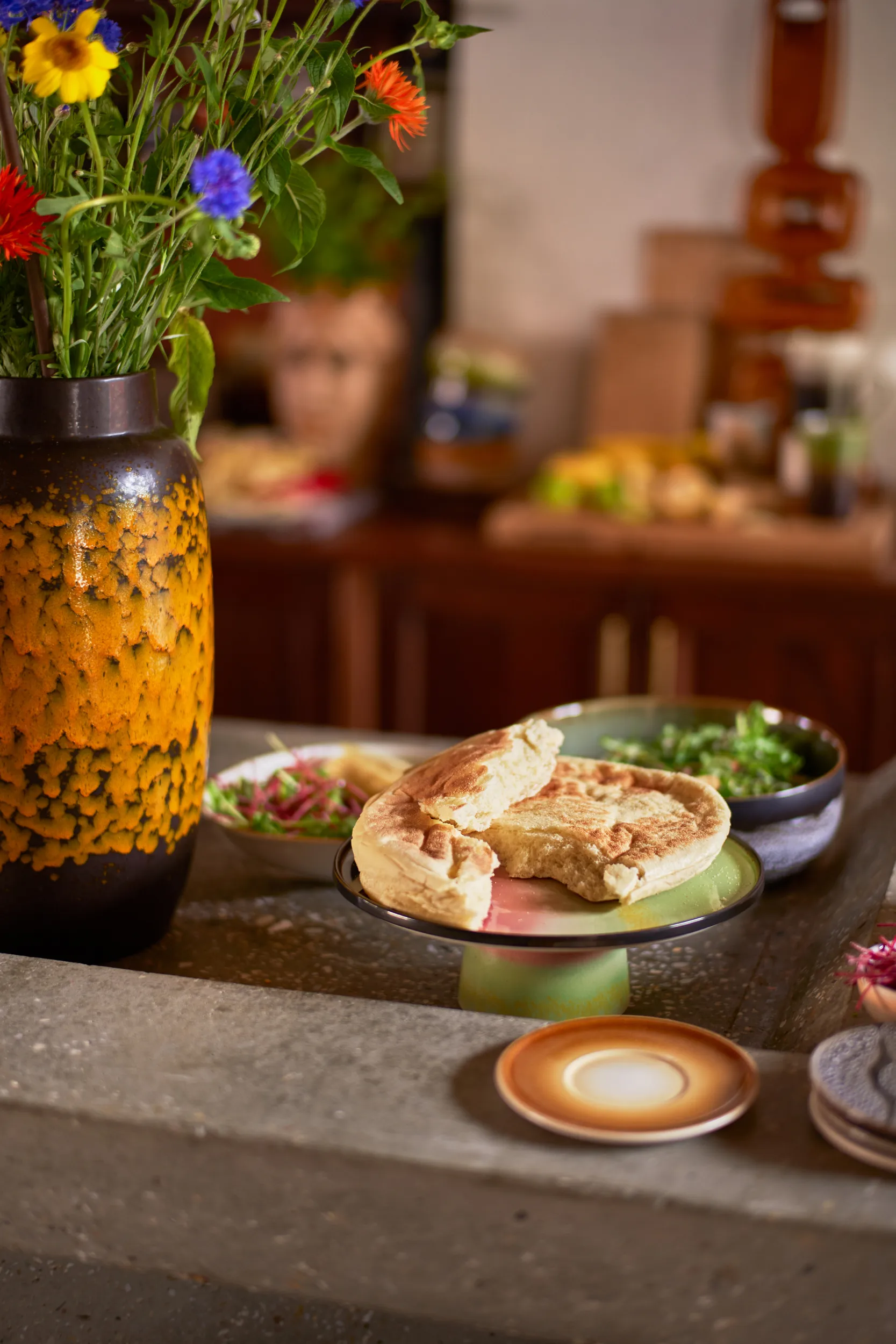 70's 플래토 케이크 스탠드 M, Licorice HKliving | 에이치케이리빙