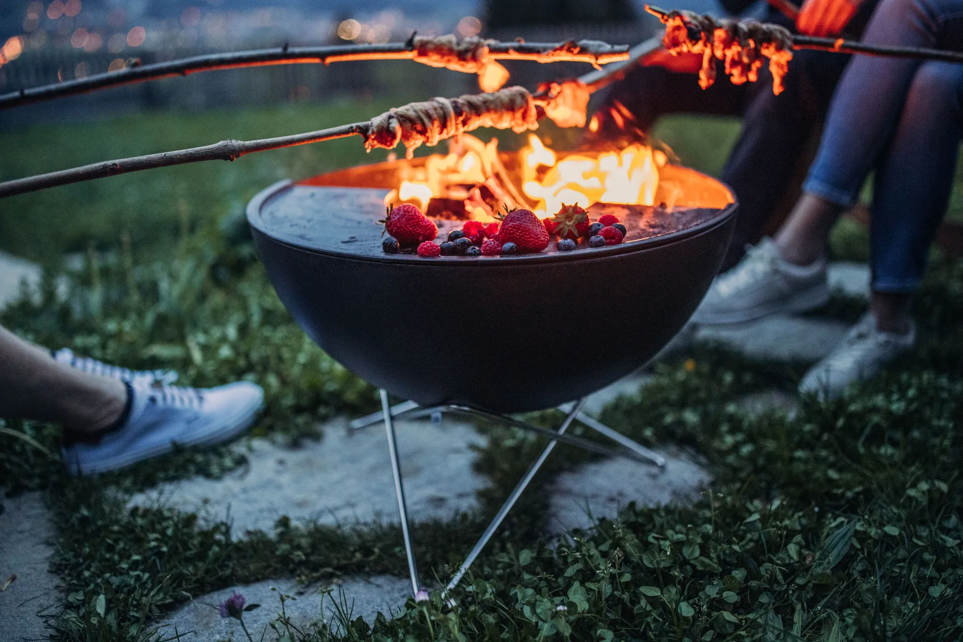 BOWL 57 화로 본체, Black-silver, star base Höfats