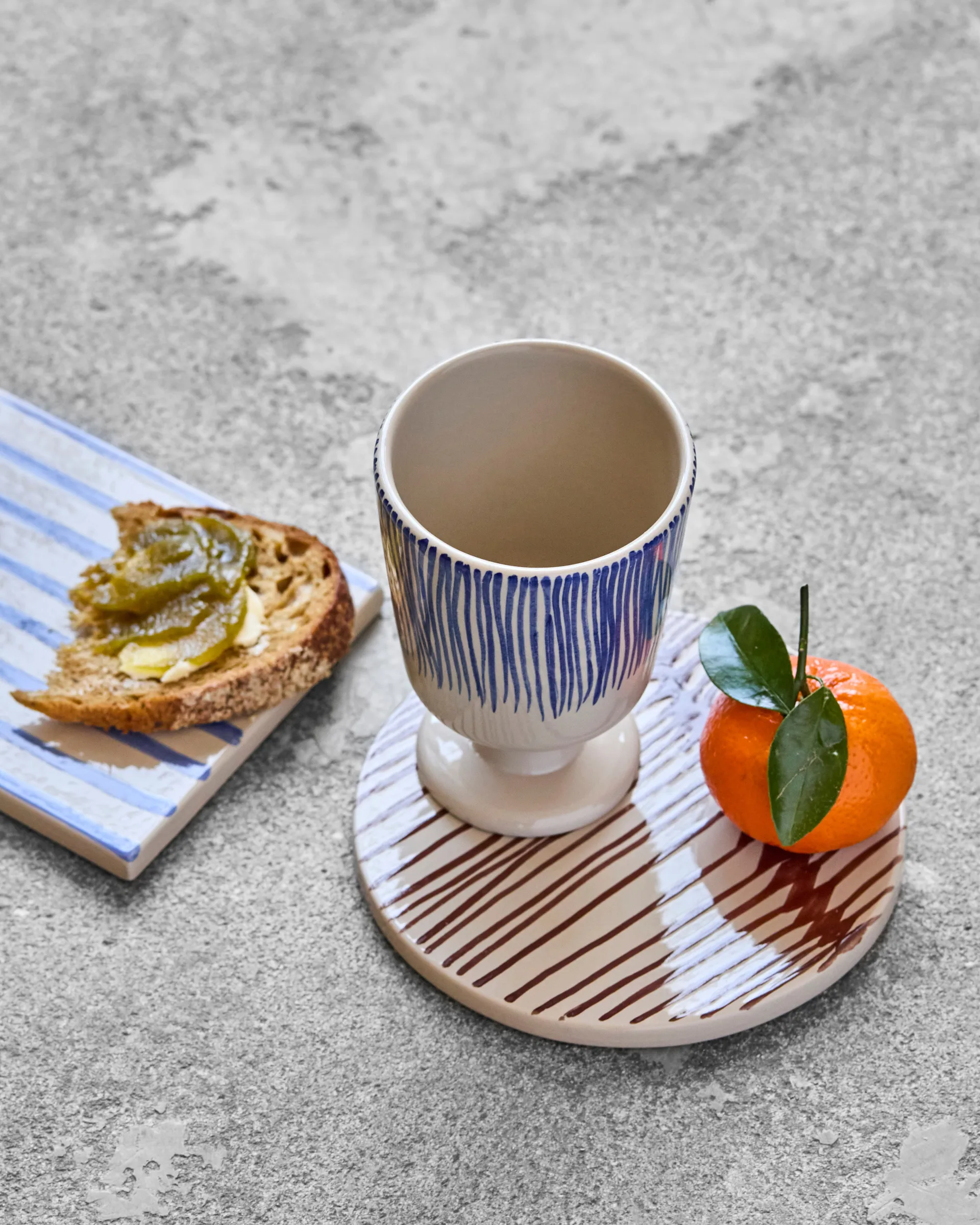 디바 풋 머그 25 cl 2개 세트, Off white-Blue House Doctor | 하우스닥터