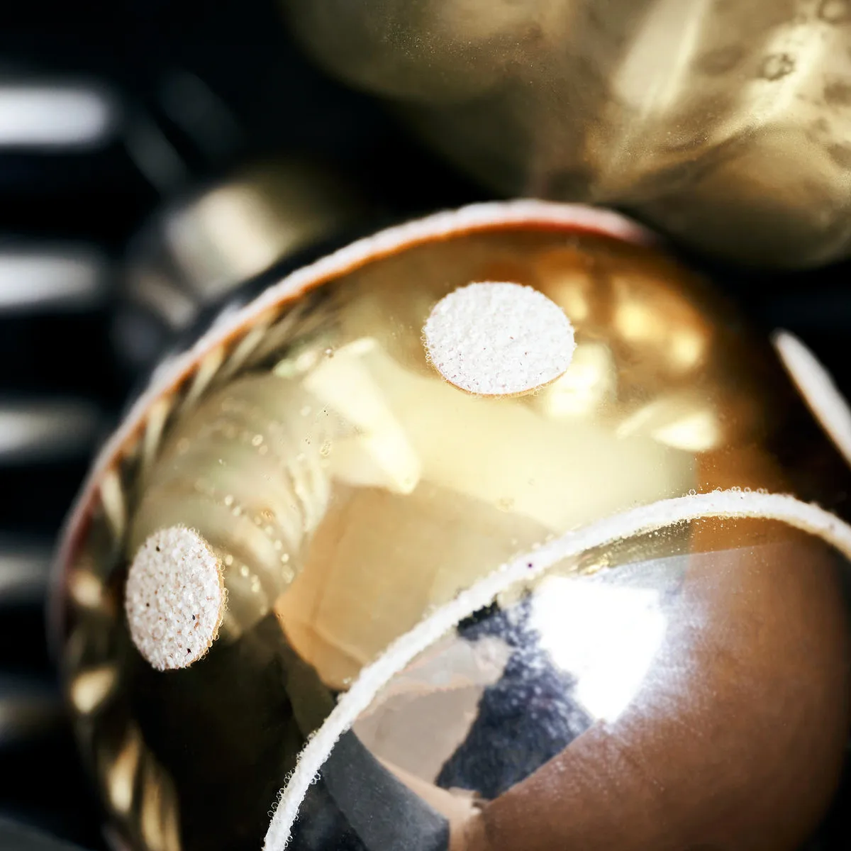 글로위 크리스마스 트리 바우블 Ø4 cm 6개 세트, Gold House Doctor | 하우스닥터