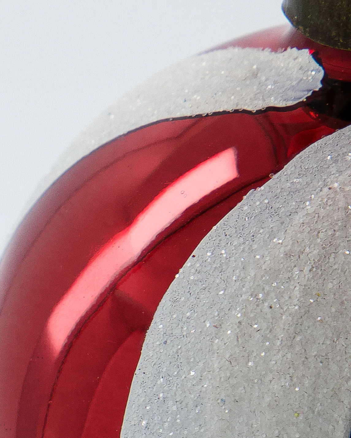 트위스터 크리스마스 트리 볼 Ø6 cm 4개 세트, White-red House Doctor | 하우스닥터