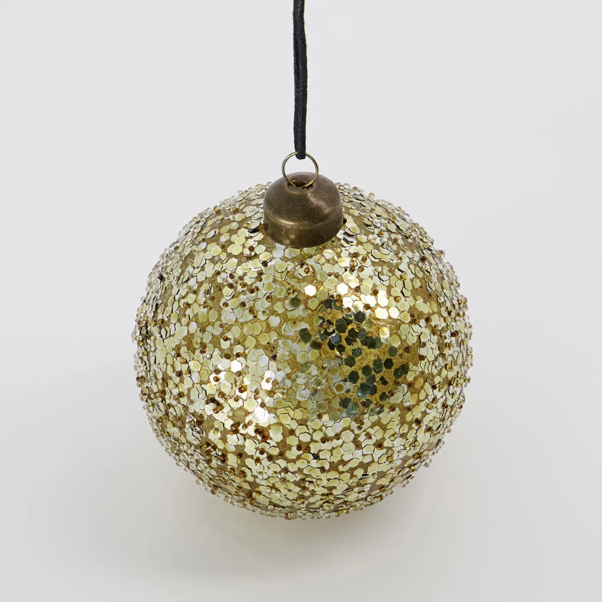 초즌 크리스마스 바우블 Ø8cm 4개 세트, Gold House Doctor | 하우스닥터